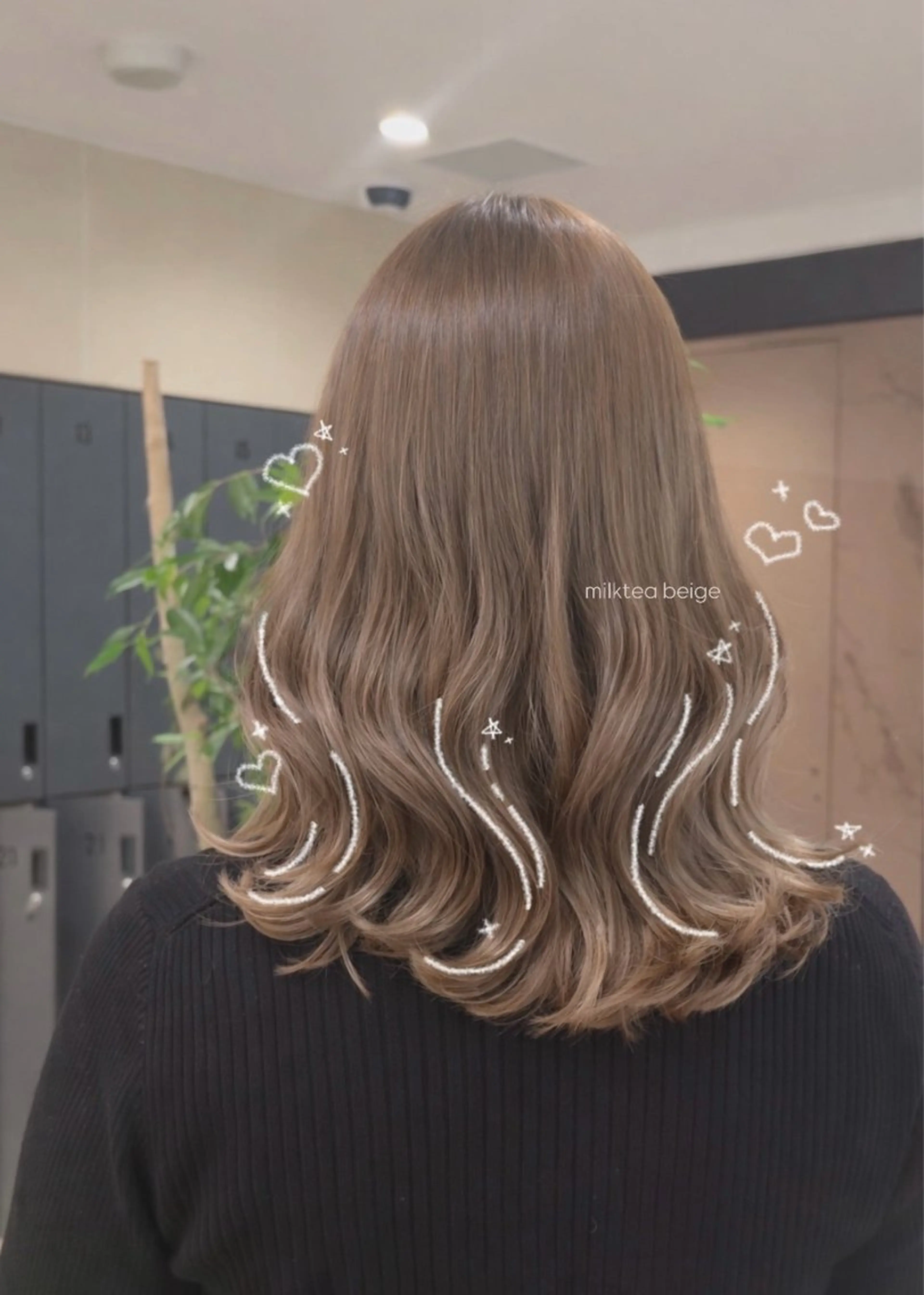 ミディアム カラー ベージュカラー 透明感カラー ミルクティーベージュ くびれヘア カット ヘアカラー トリートメント 白石 愛奏のヘアスタイル