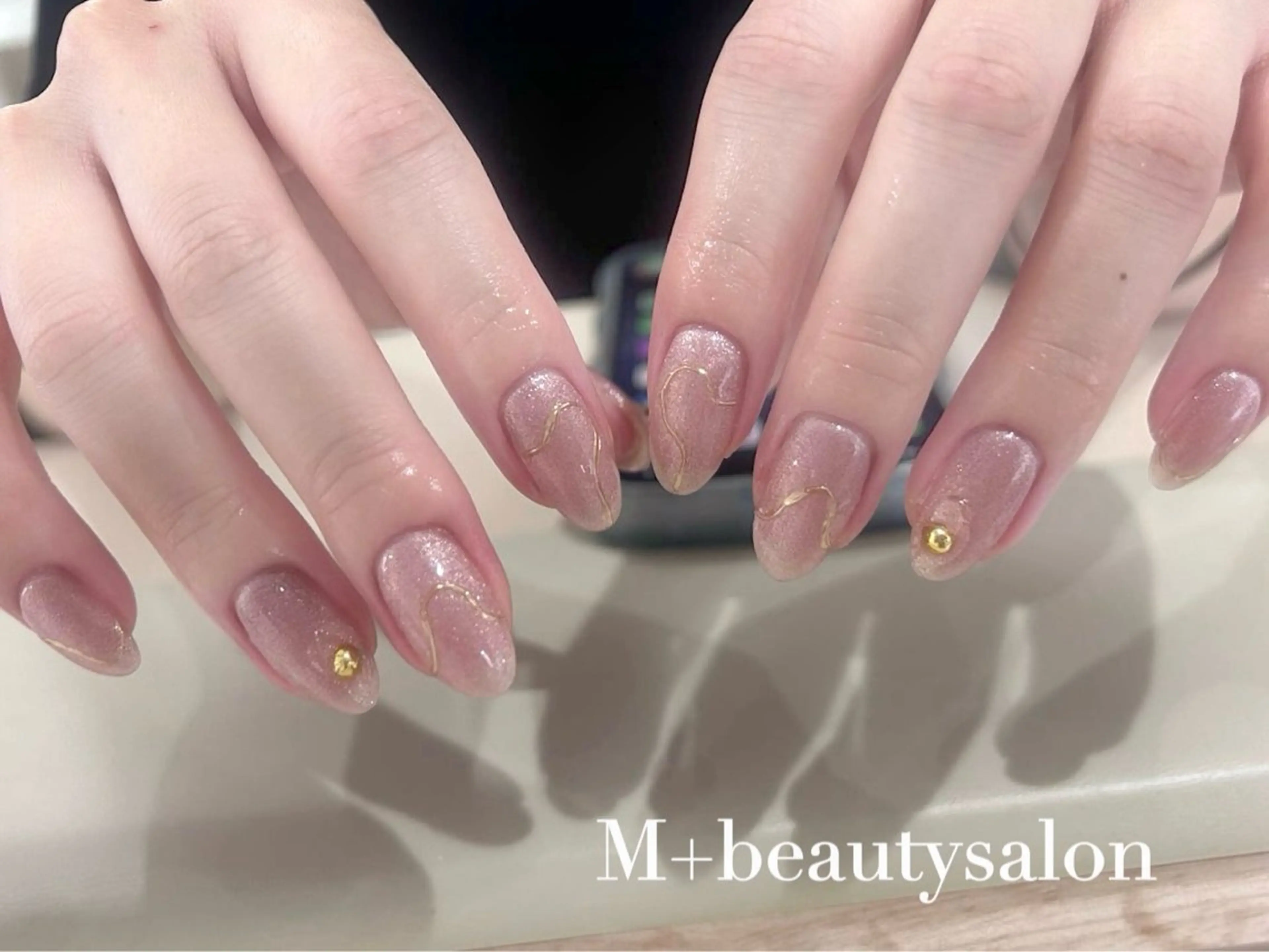 ネイル M+  Beauty Salonのネイルデザイン