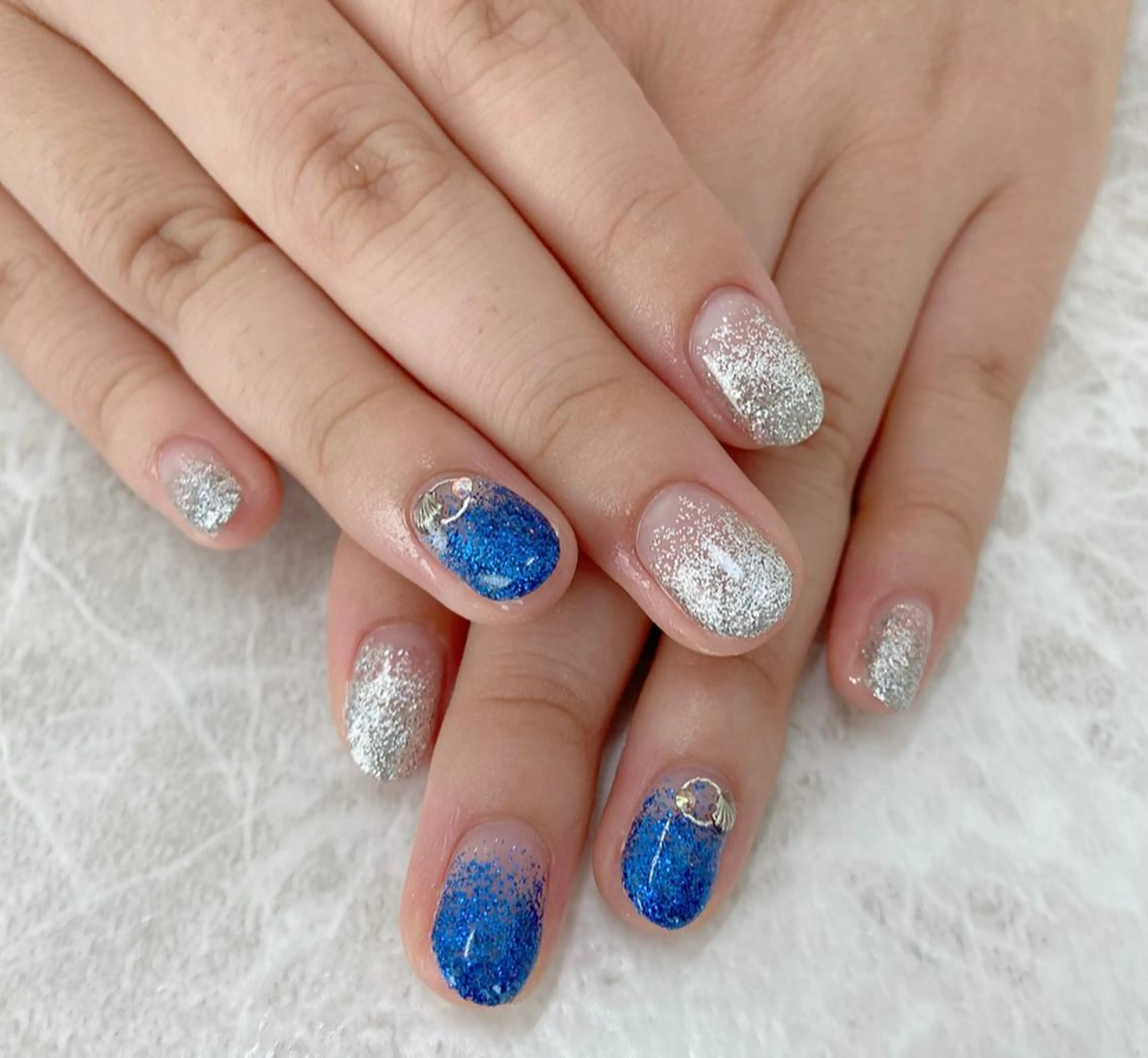 ネイル オーロラネイル 🧸熊谷 かほ🧸のネイルデザイン