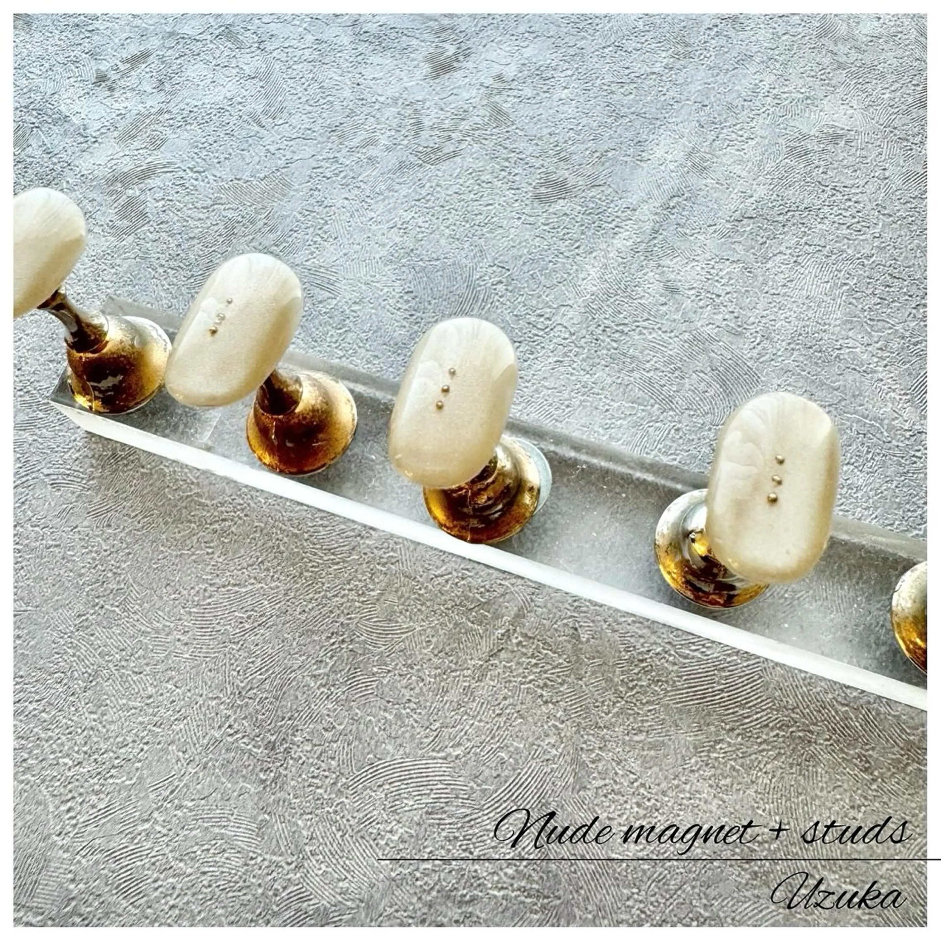 ネイル マグネットネイル オフィスネイル シンプルネイル 【 enn 】 Uzuka Yukaのネイルデザイン