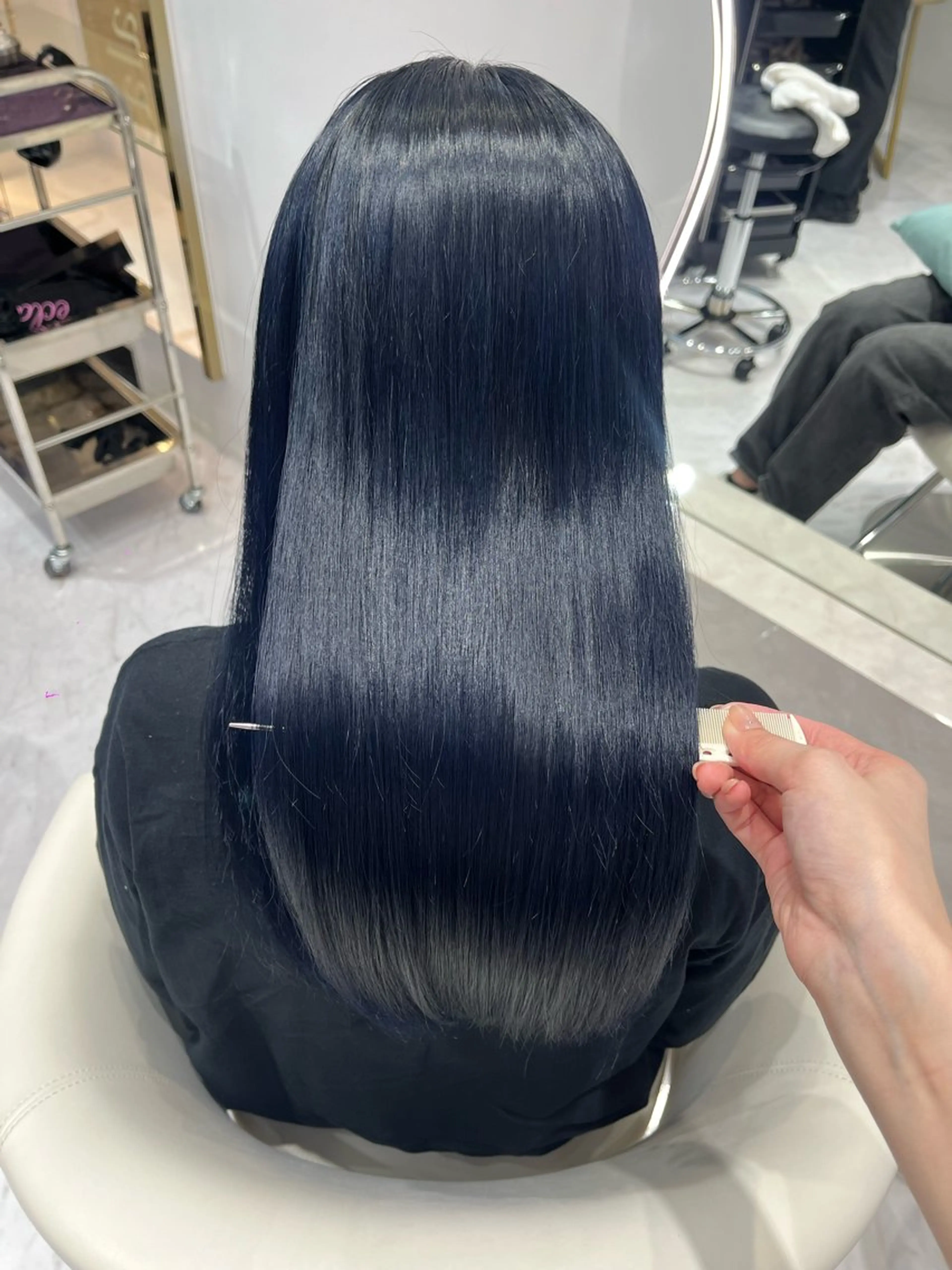 ロング カラー ブルーカラー ハイトーンカラー ネイビーカラー ヘアカラー トリートメント 名古屋/透明感カラー /韓国ヘア/高木梨帆のヘアスタイル