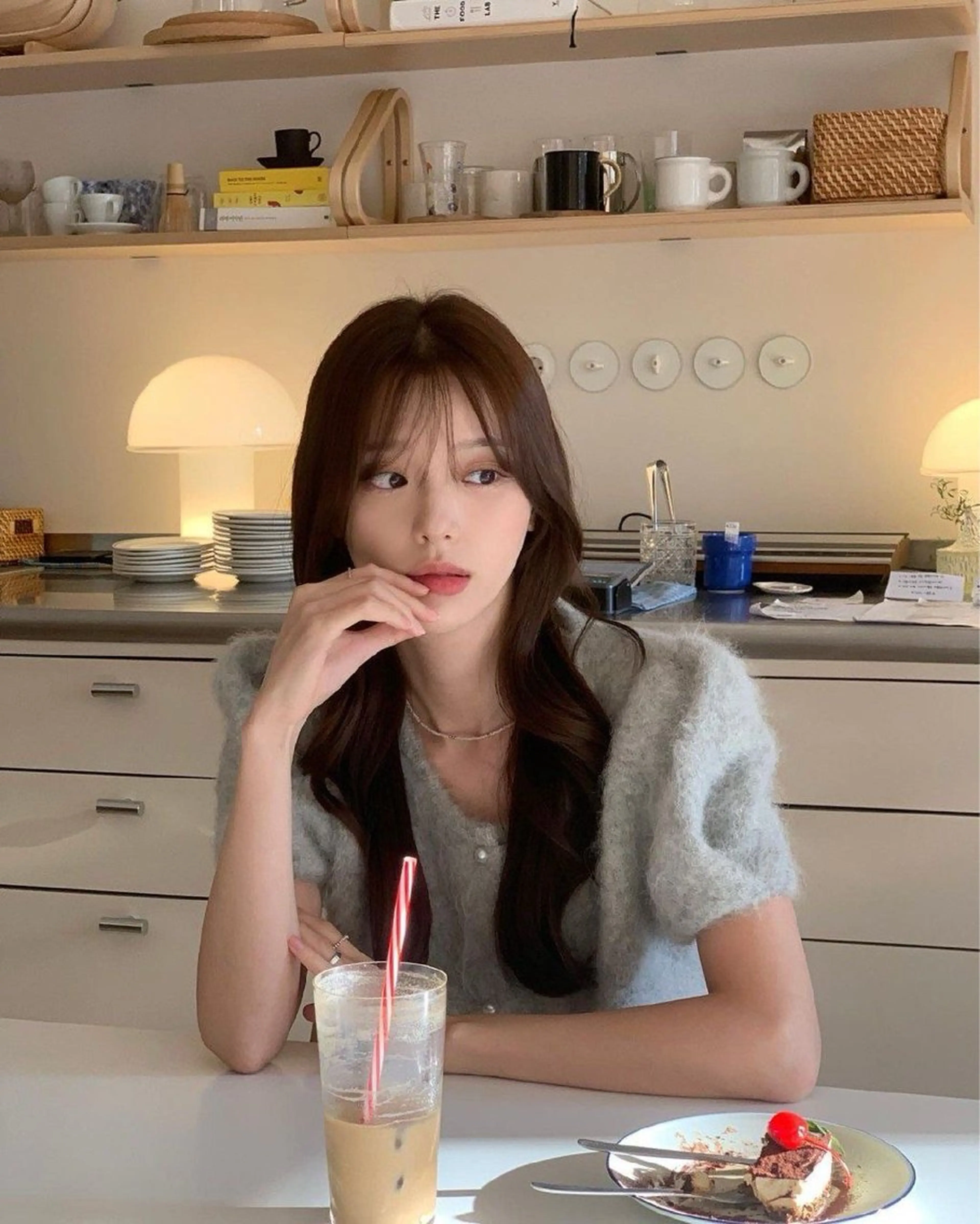 ロング カラー カット ヘアカラー トリートメント 莉乃/縮毛矯正/髪質 改善/艶カラーのヘアスタイル