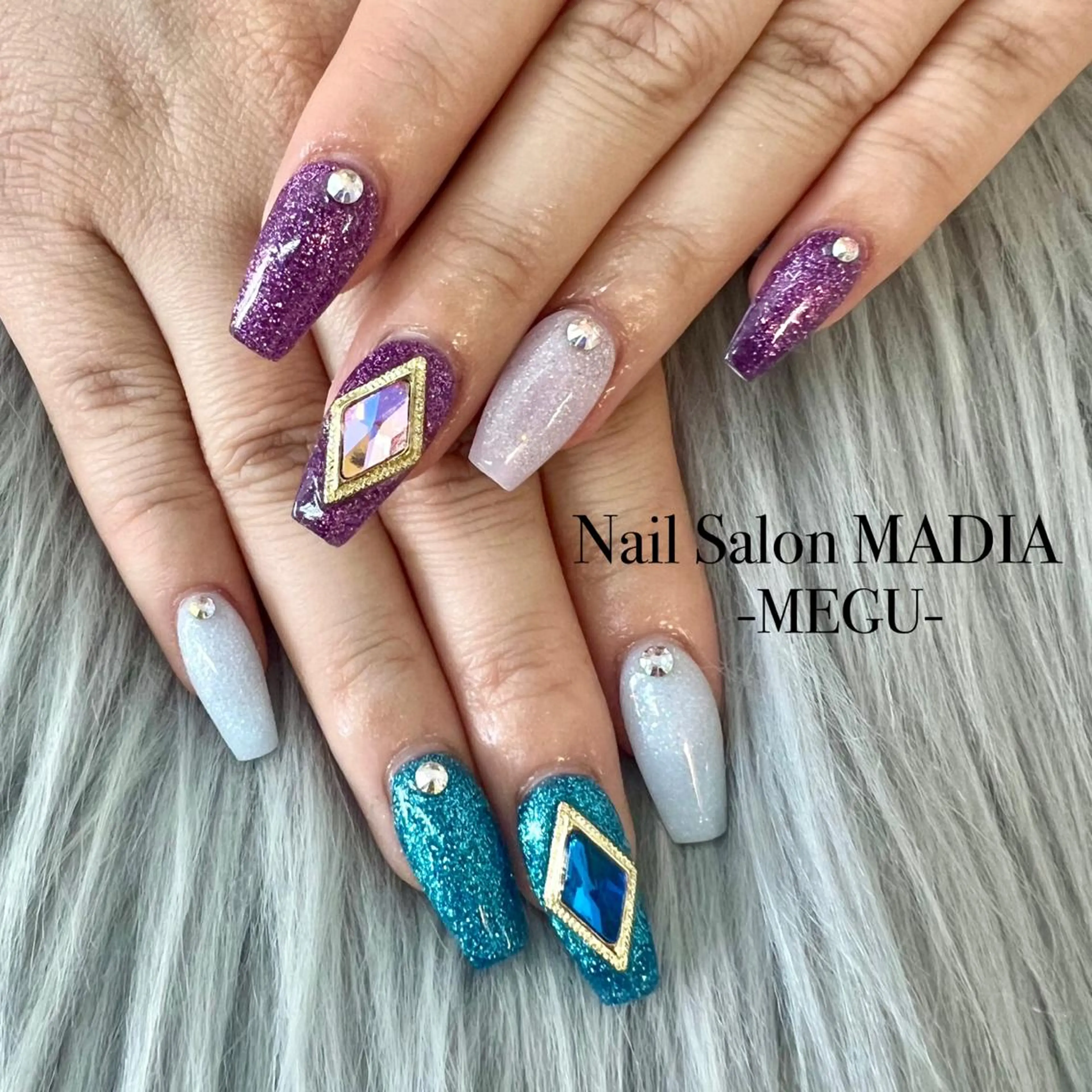 ネイル MADIA藤沢所属・MADIA MEGUのネイルデザイン