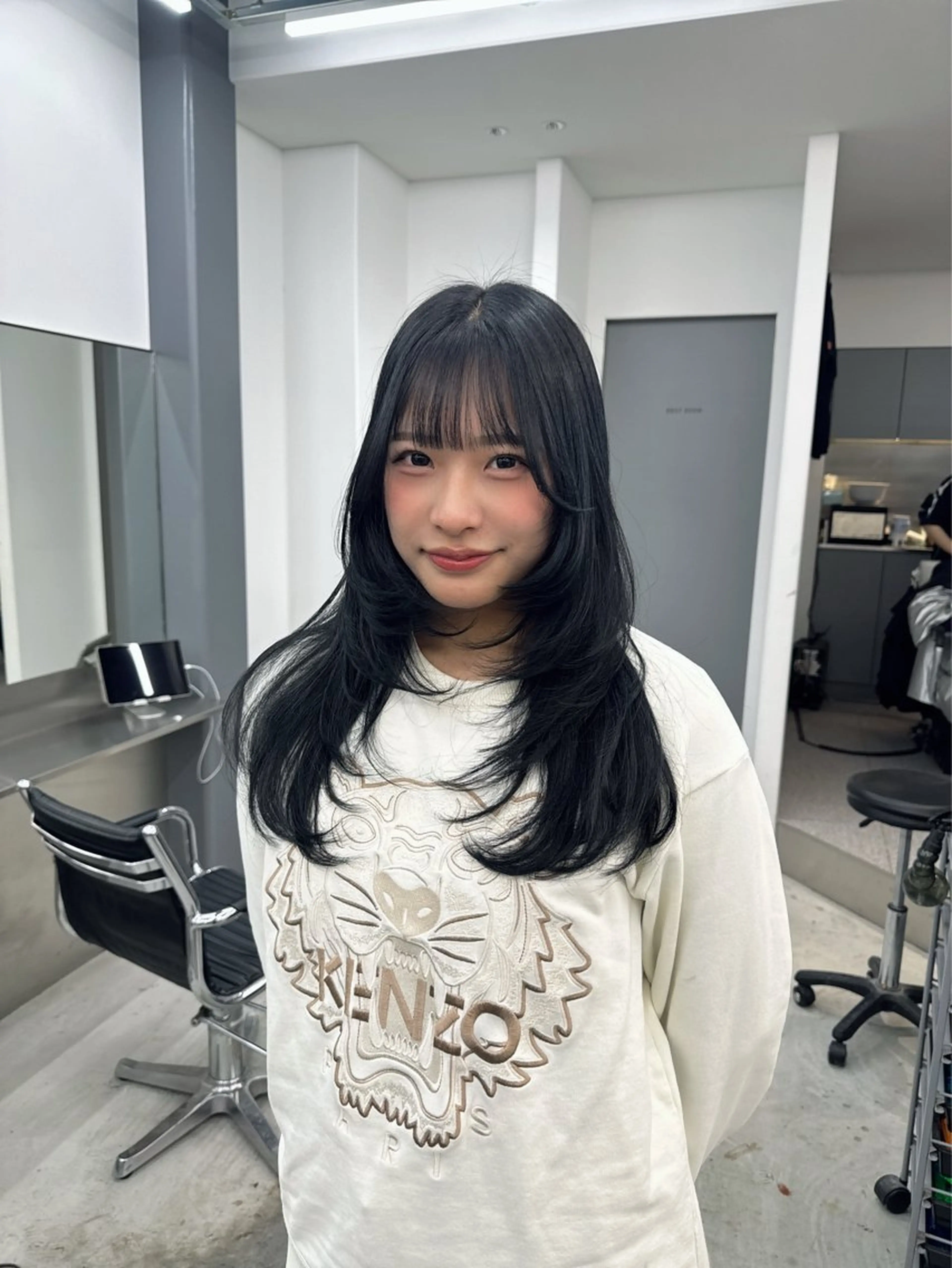 セミロング カラー 韓国風ヘア レイヤーカット LIT.所属・レイヤーカット🎀 モデル施術◎吉村麻佳のヘアスタイル