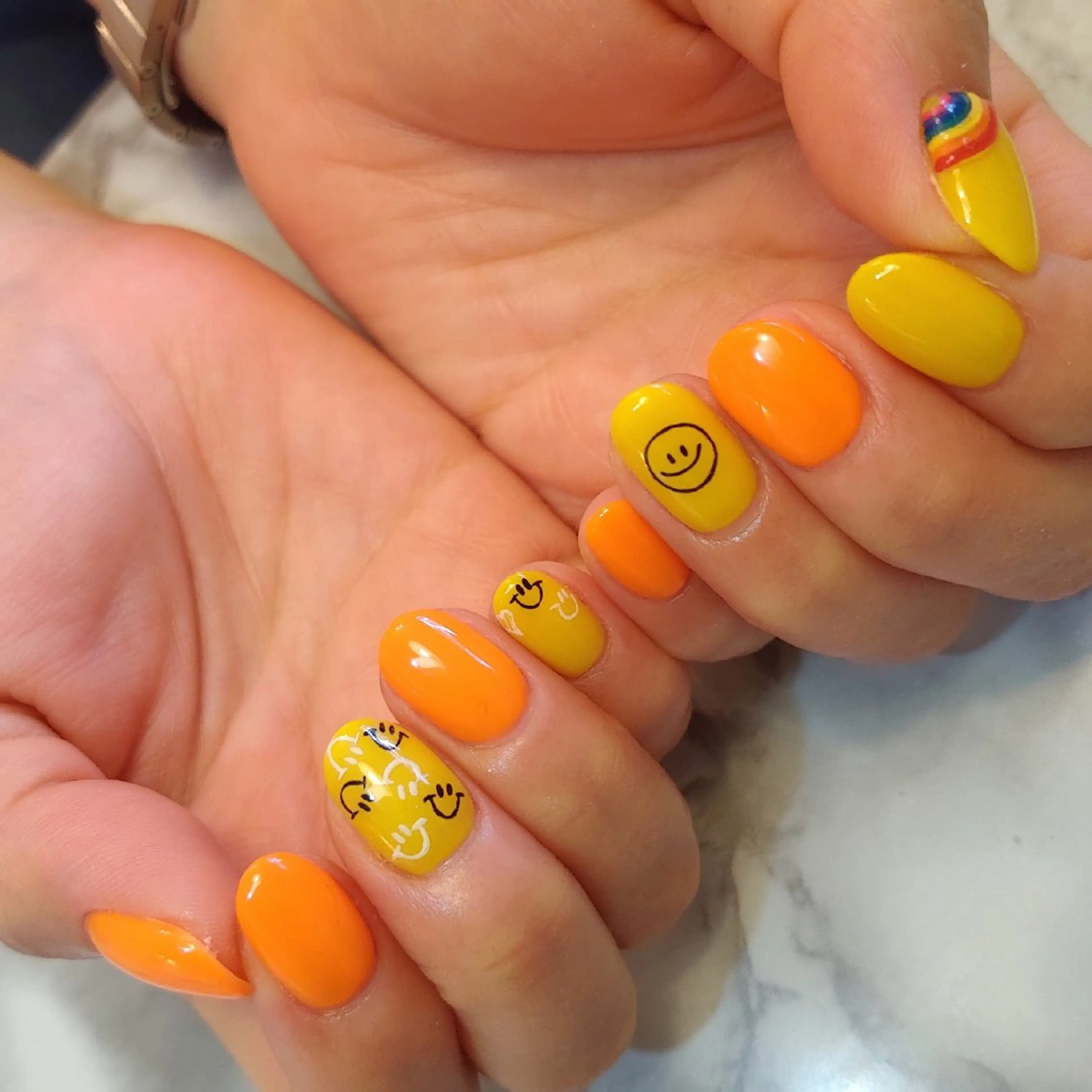 ネイル ジェヌインネイル 河内のネイルデザイン