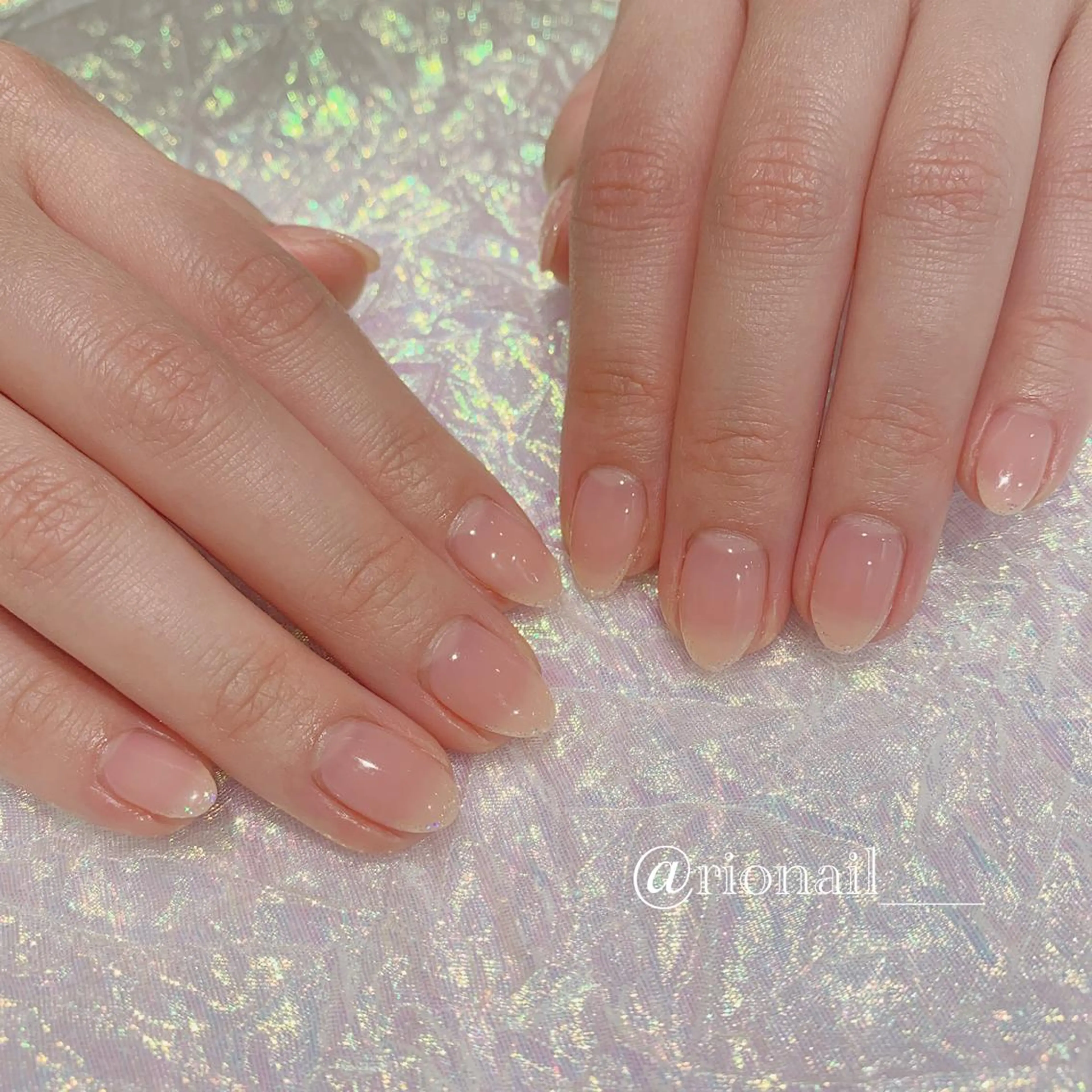 ネイル アートネイル ハンドネイル 𝘙𝘪𝘰𝘯𝘢 ...🕯🤍のネイルデザイン