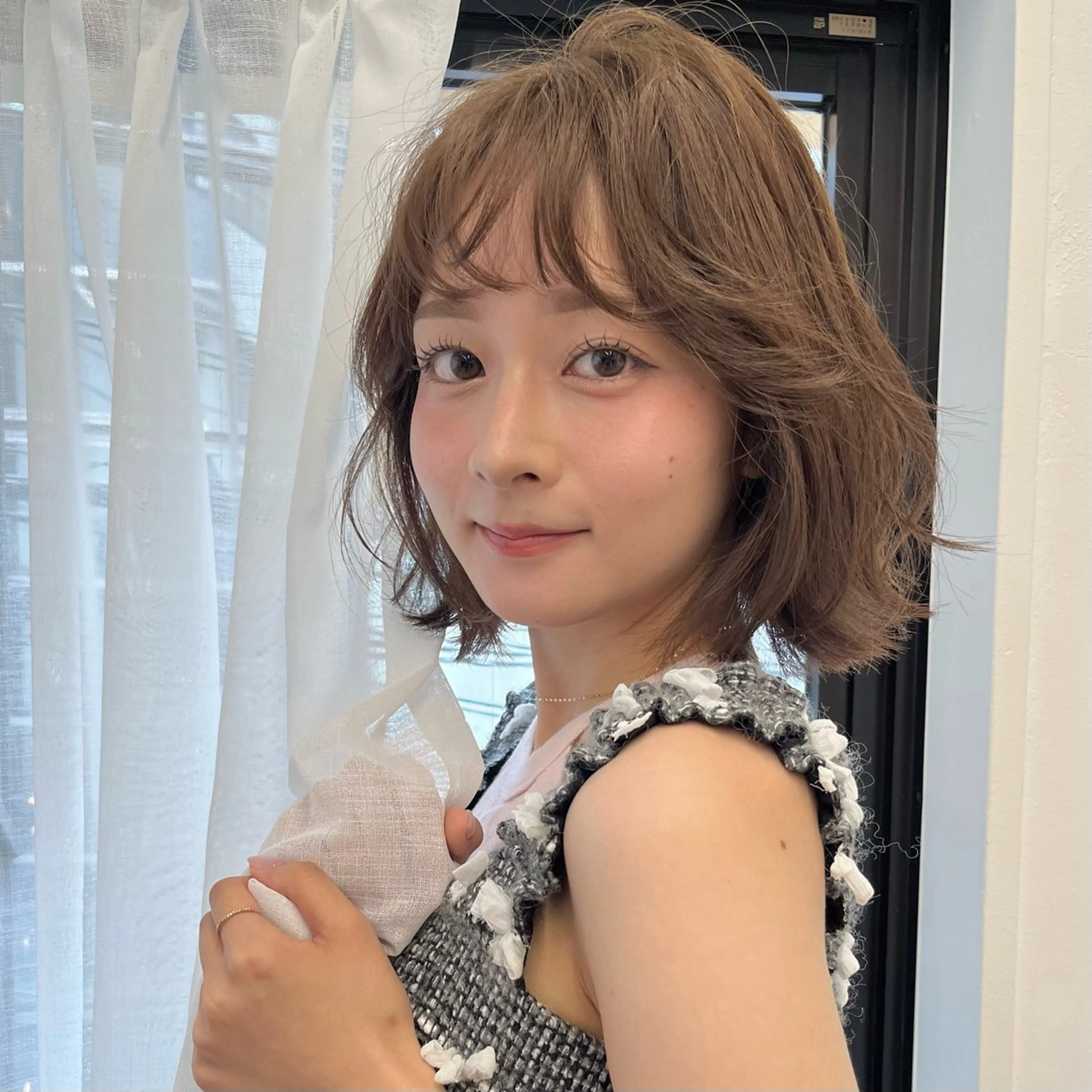 ミディアム ボブレイヤー ボブ レイヤーカット knowhow所属・箱崎 凪沙のヘアスタイル