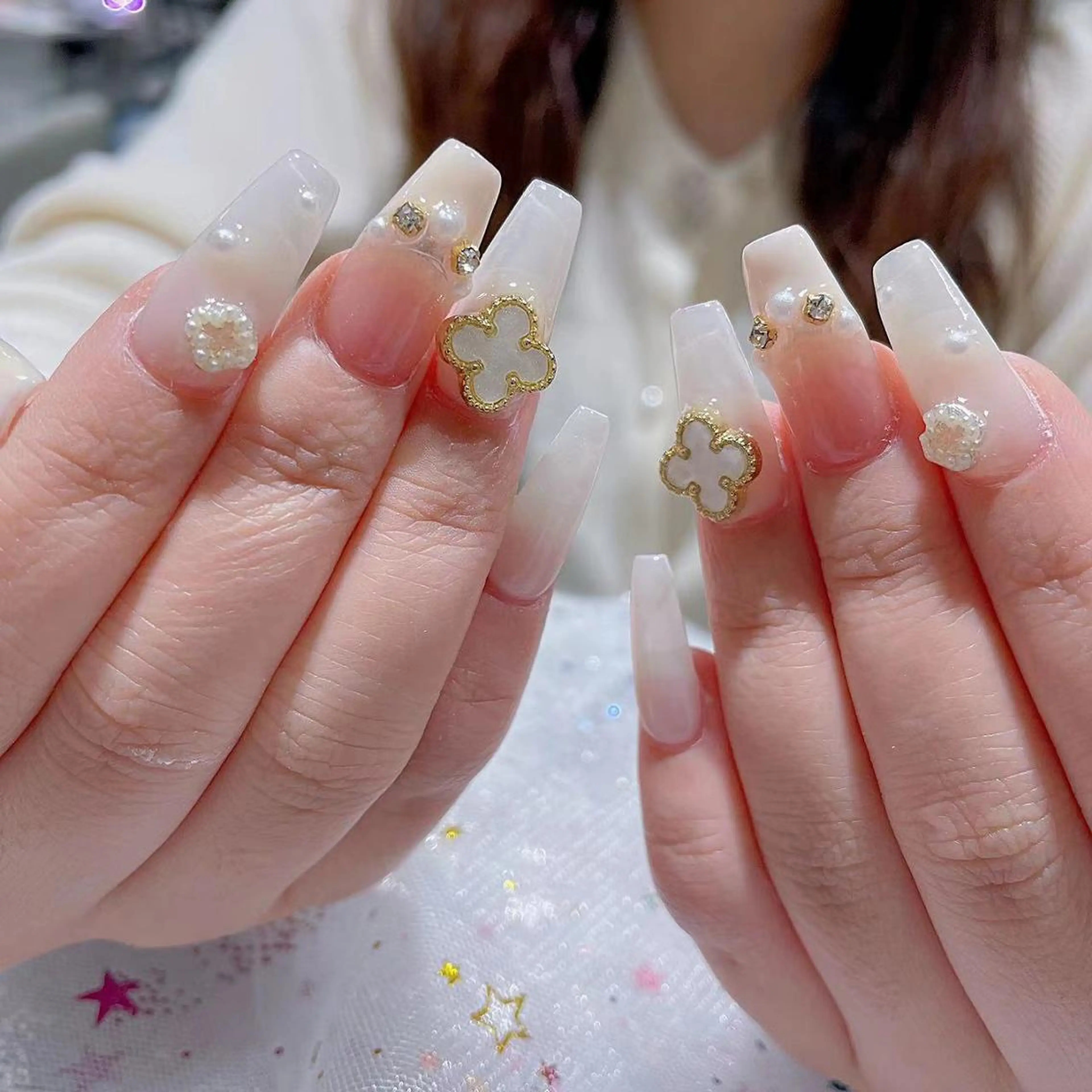 ネイル ハンドネイル Queens PUPUのネイルデザイン