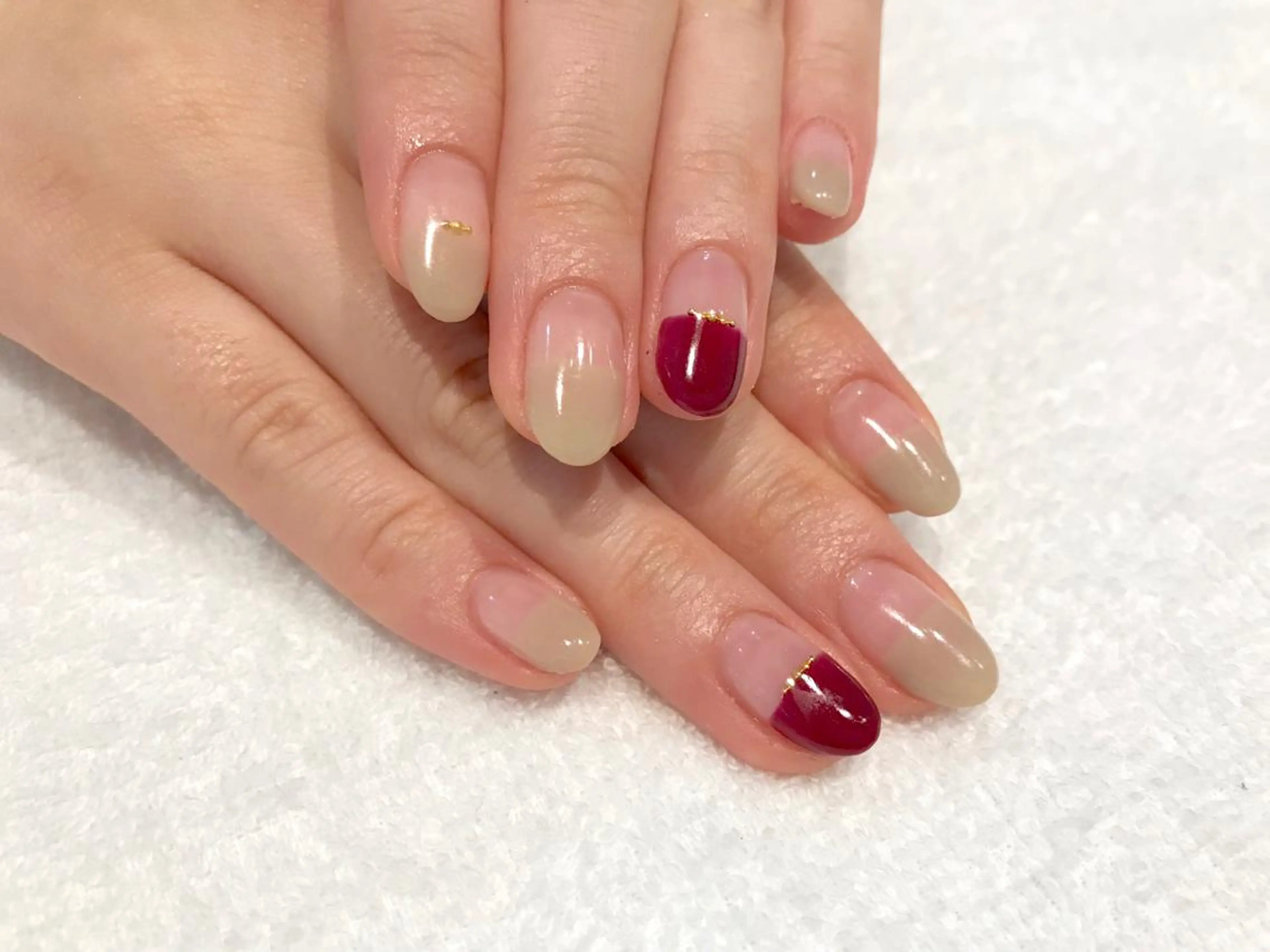 ネイル ボルドー フレンチネイル Re Pearl～コーディネートサロン～ 市駅前店所属・NARUMI HYODOのネイルデザイン