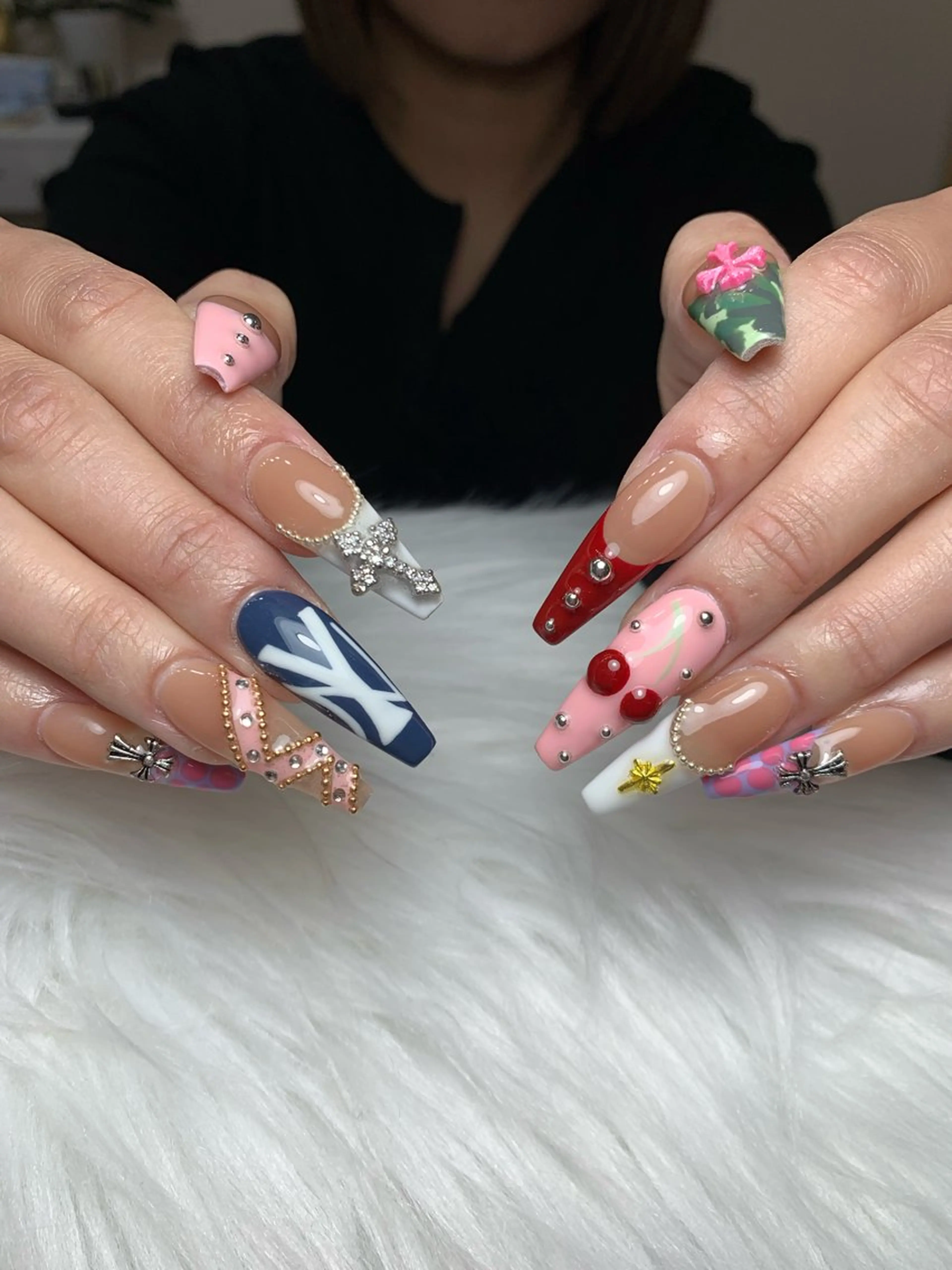 ネイル アートネイル 長さ出し ジェルネイル マグネットネイル ニュアンスネイル ハンドネイル Cloudy Chan Nailのネイルデザイン