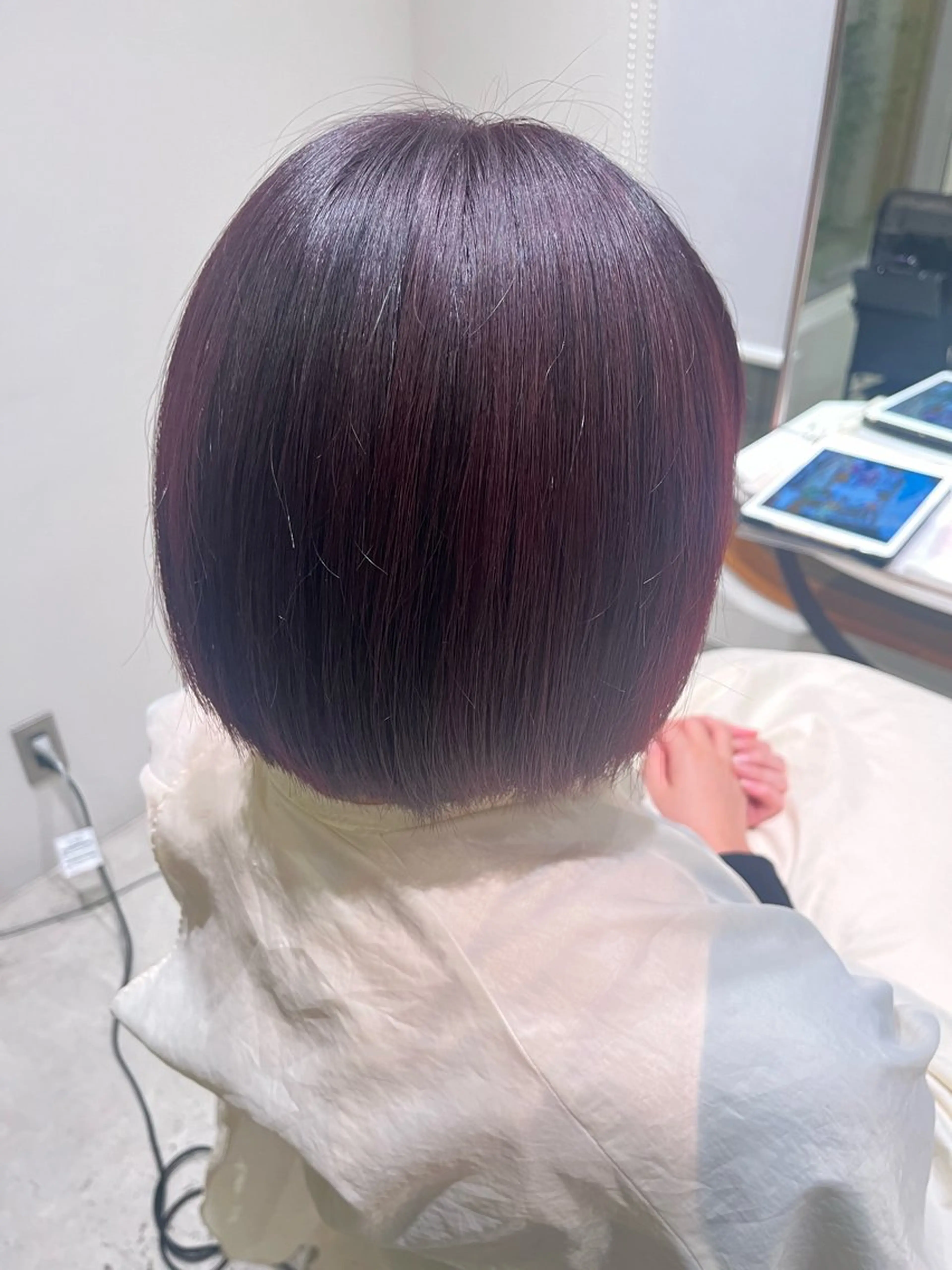 ミディアム カラー ブリーチ カシス ブリーチなしカラー ramphy 加藤 美羽のヘアスタイル