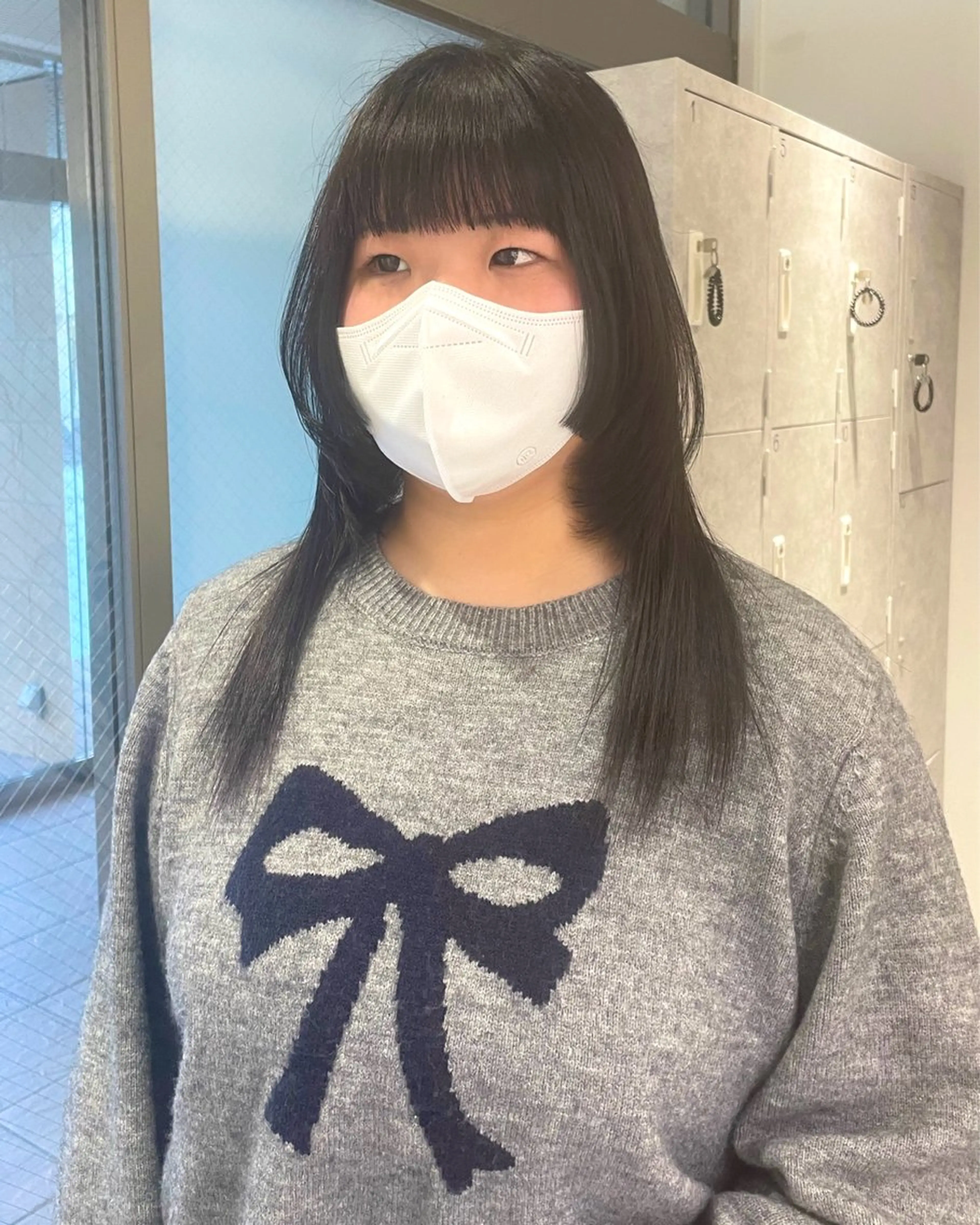 セミロング 顔まわりレイヤー レイヤーカット デザインパーマ/ 艶カラー/ボブのヘアスタイル