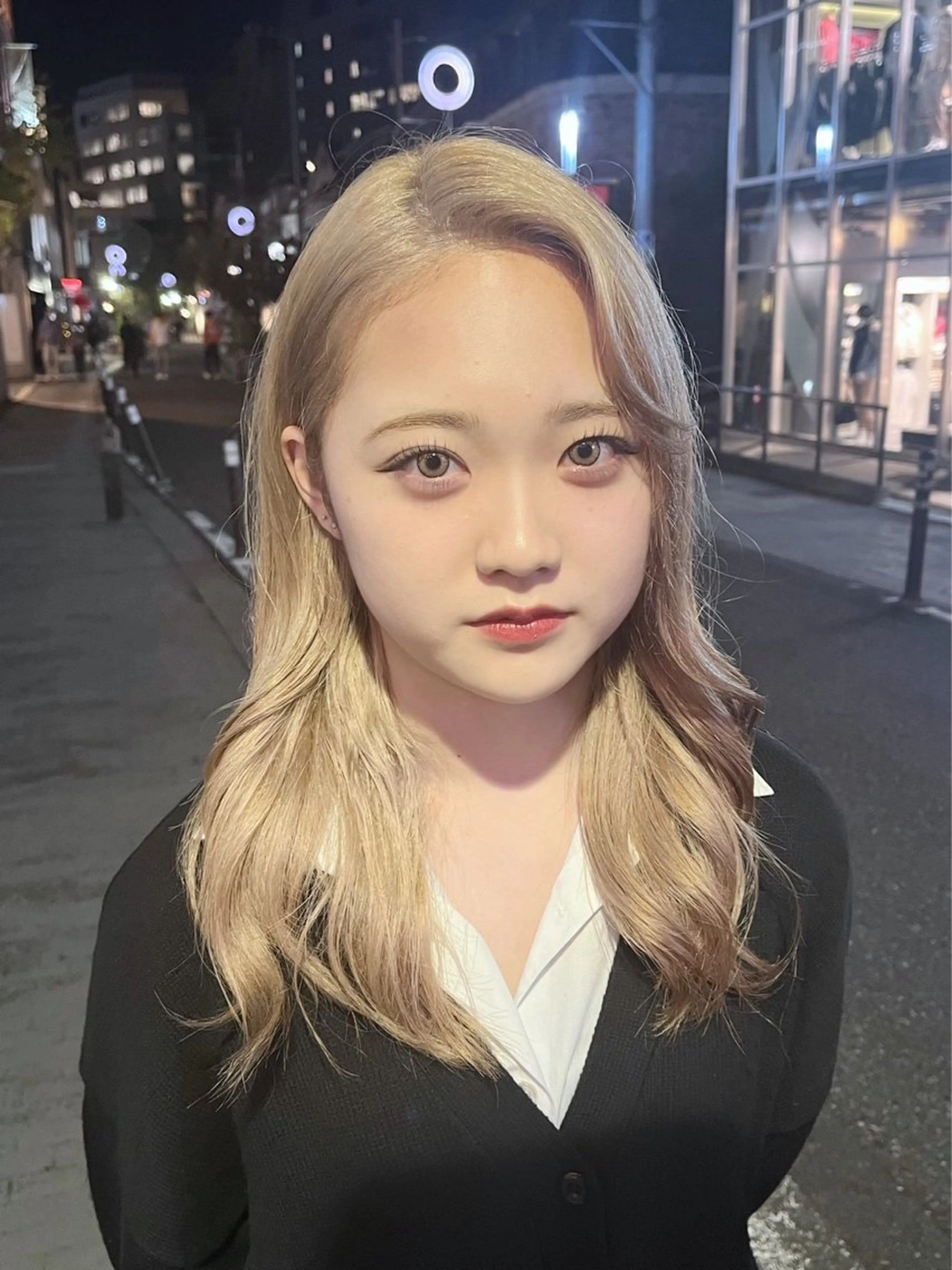 セミロング ナカザワ マキのヘアスタイル