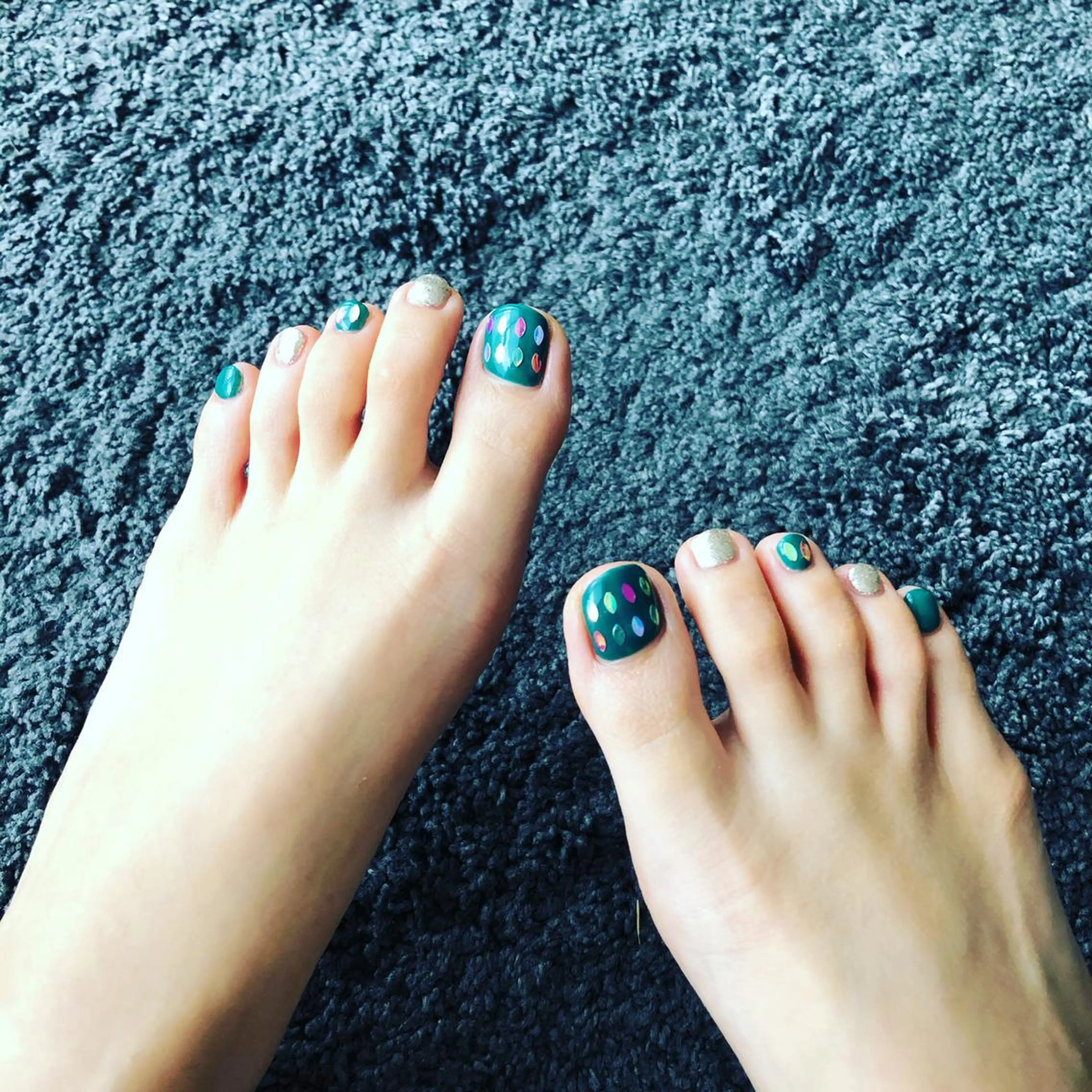 定額お任せシンプルデザインコース❤️2​〜​4本の指にデザインアート🤗の写真