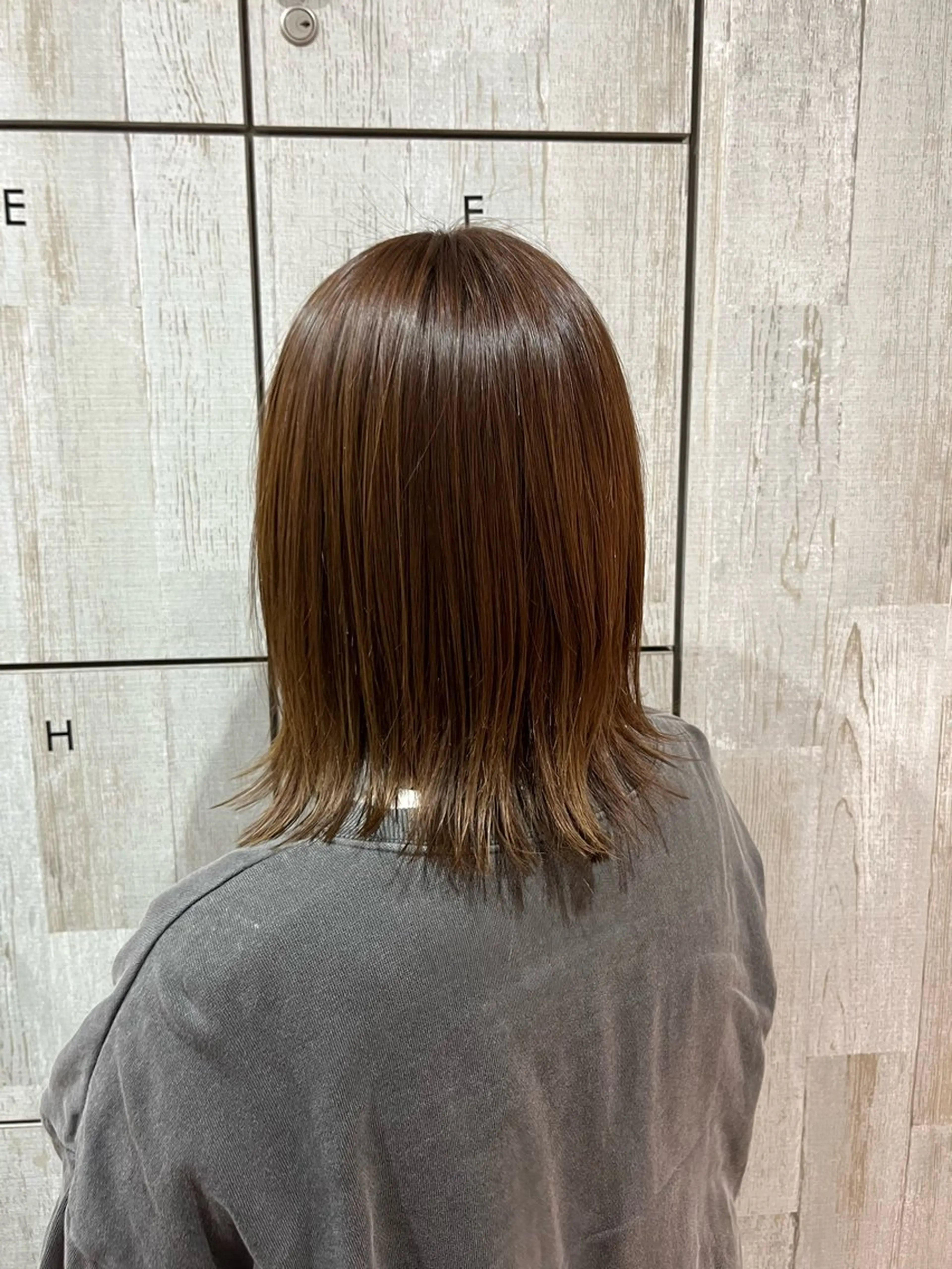 ミディアム カラー ベージュカラー ブリーチ 透明感カラー ブリーチなしカラー オリーブベージュ 顔まわり/オフィス カラー/青栁優🔆のヘアスタイル