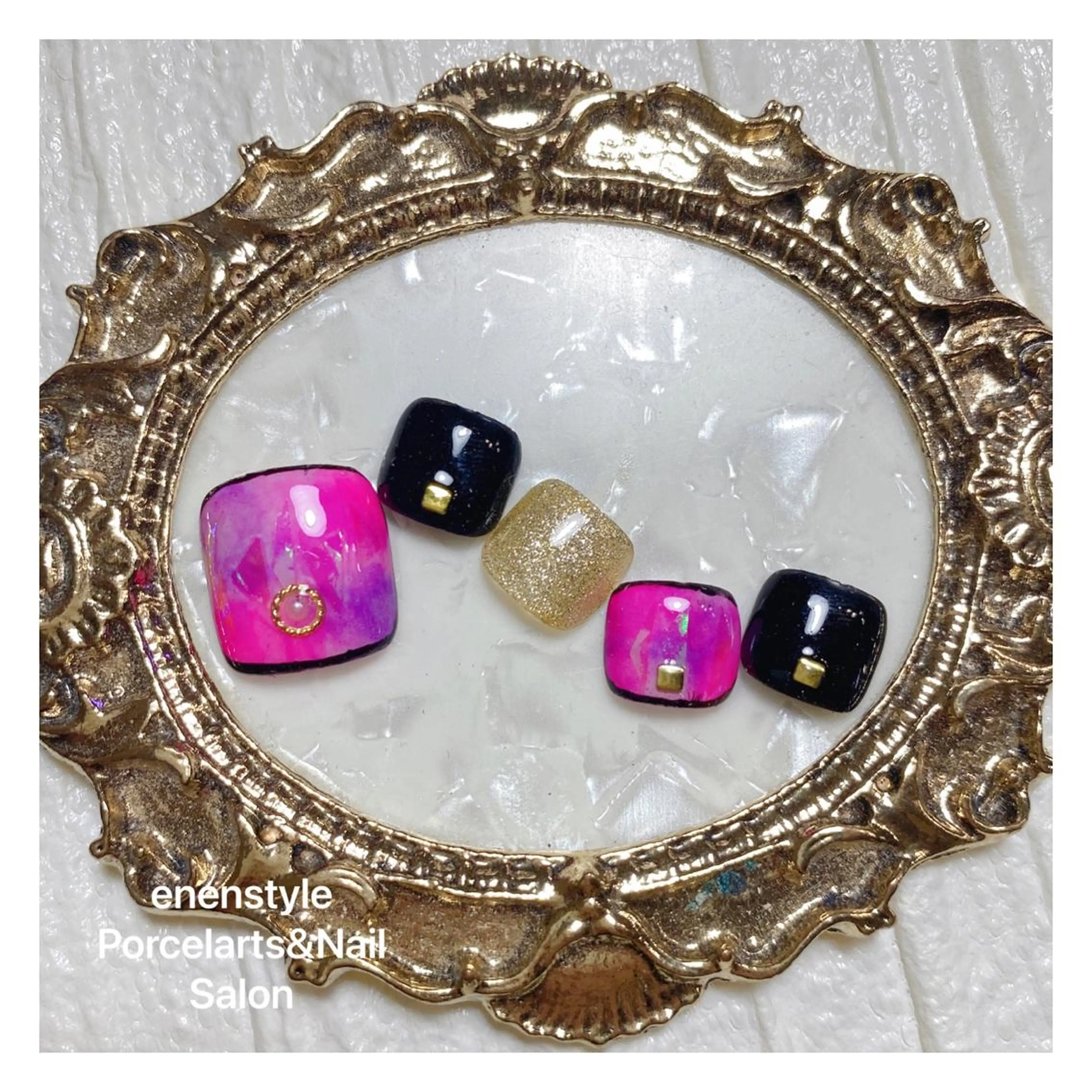 ミディアム ネイル ハンドネイル フットネイル 👑enen style👑のネイルデザイン