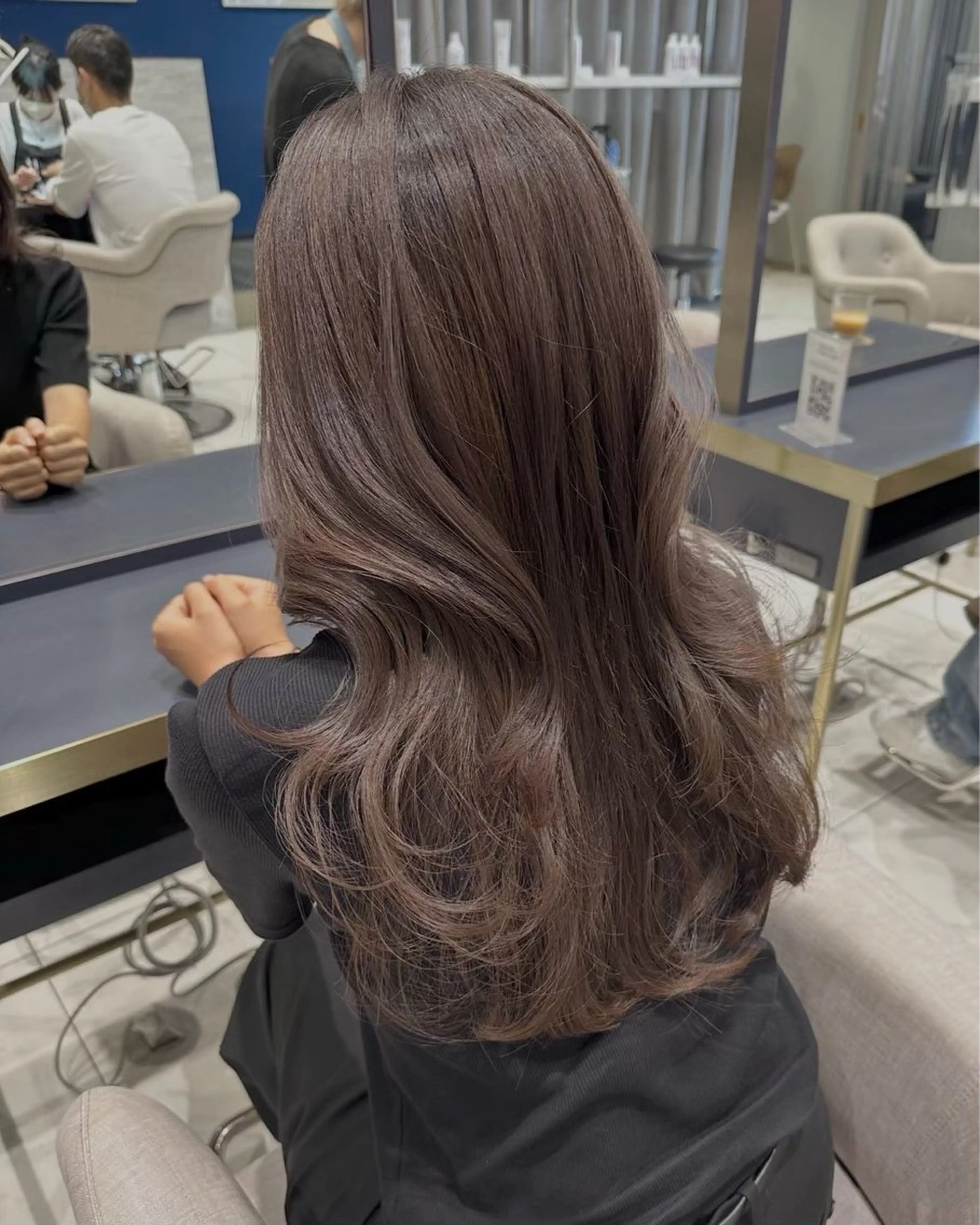 ＜初回来店​〜​3回目まで可能＞艶カラーの写真