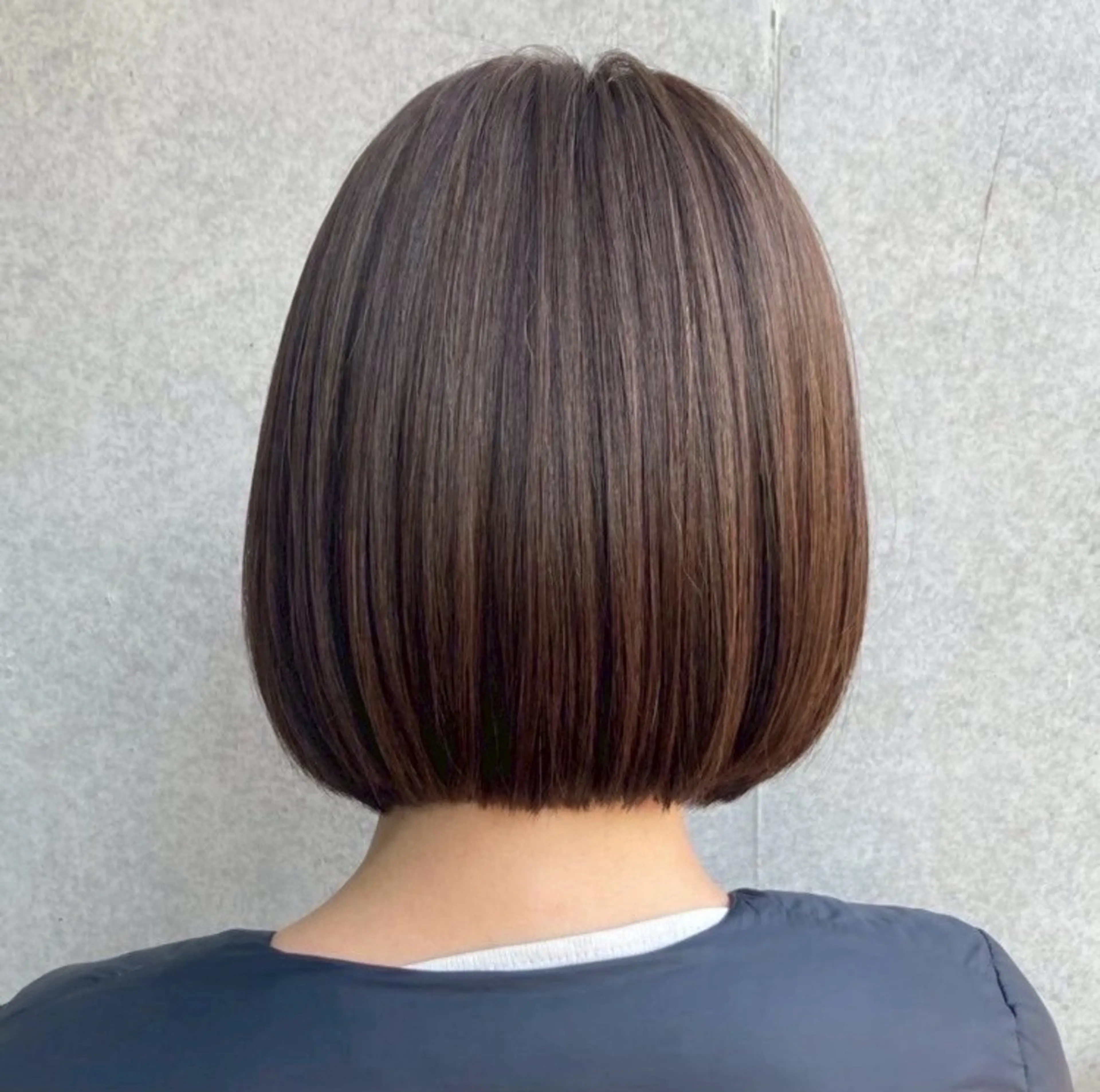 ショート 山崎 彩音のヘアスタイル