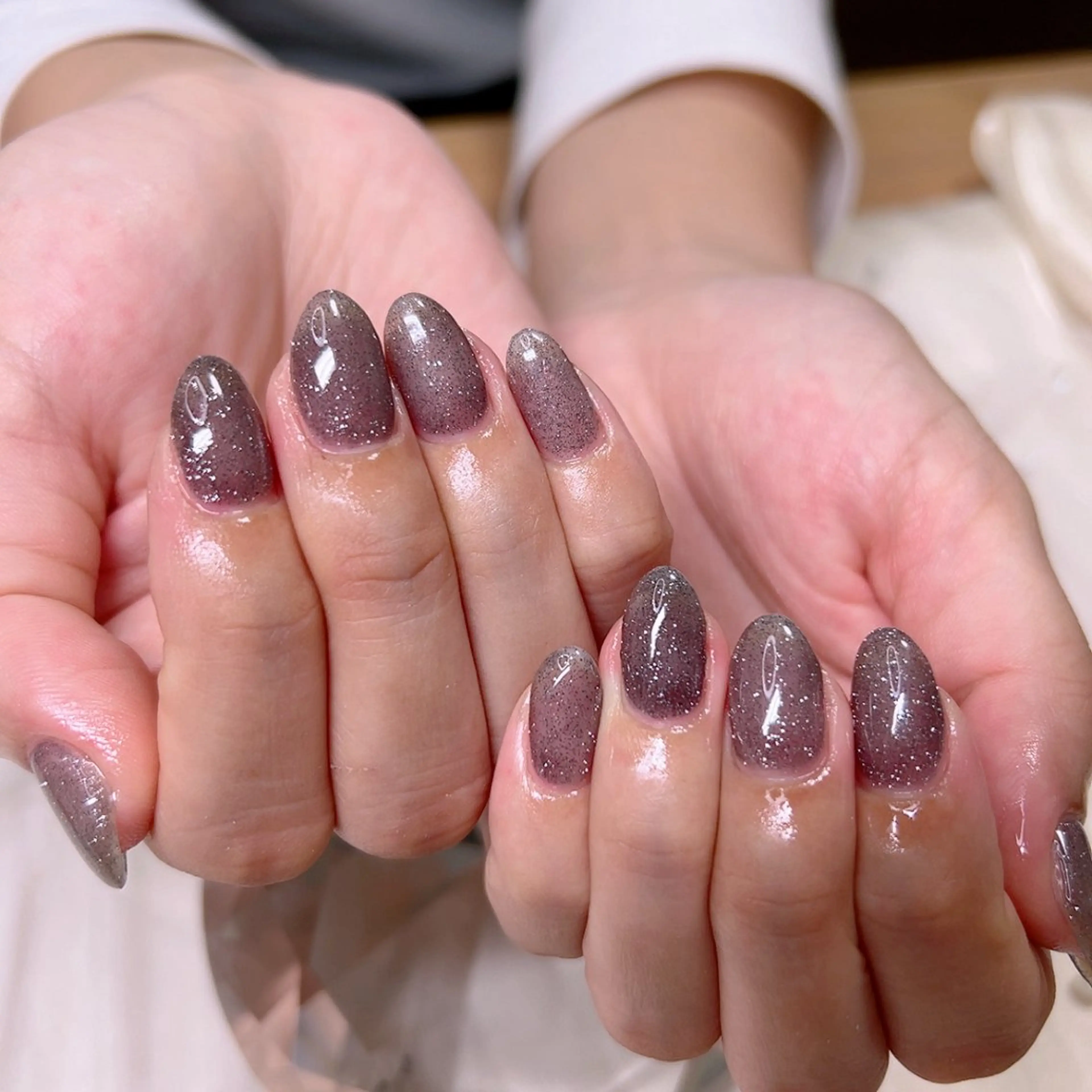 ネイル フラッシュネイル キラキラネイル ラメ(グリッター) オフィスネイル シンプルネイル Cute Tips nailのネイルデザイン