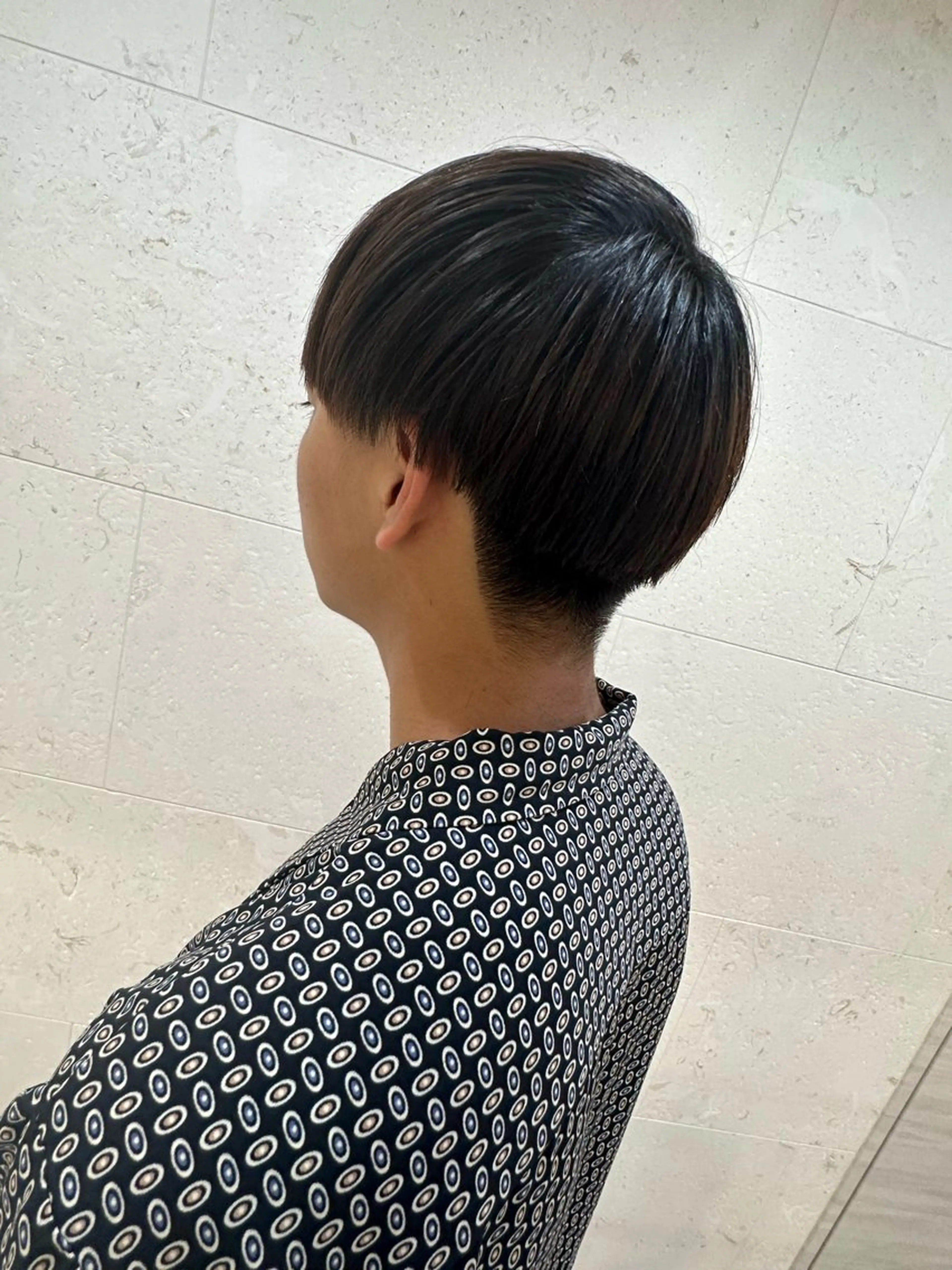 ミディアム メンズ マッシュ 刈り上げ 安田 柚月のヘアスタイル