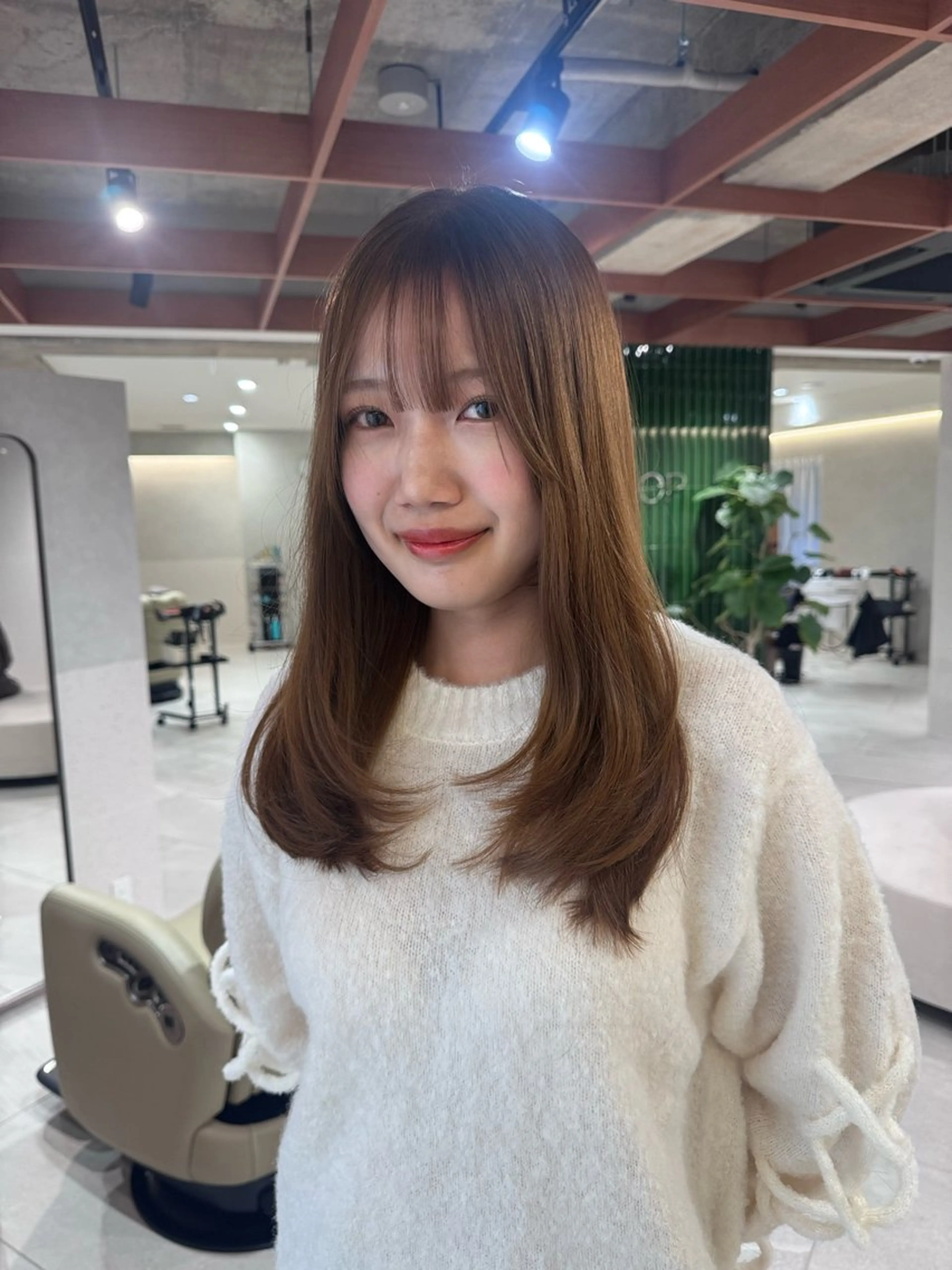 セミロング カラー カット ヘアカラー トリートメント ショート・ボブパーマ 指名No.1かけるのヘアスタイル