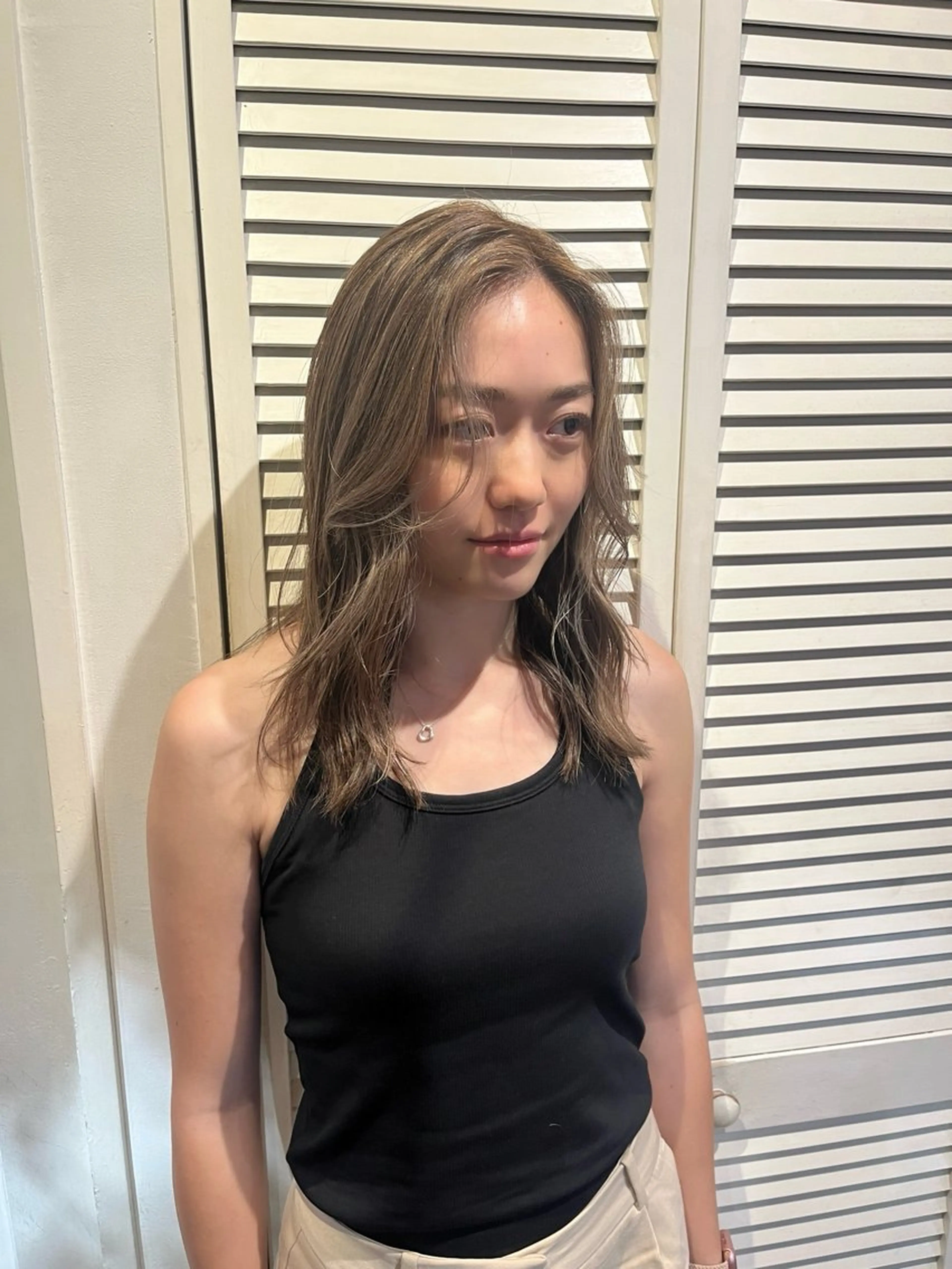 ミディアム HOMIE TOKYO所属・sora / 渋谷 / ハイトーンのヘアスタイル