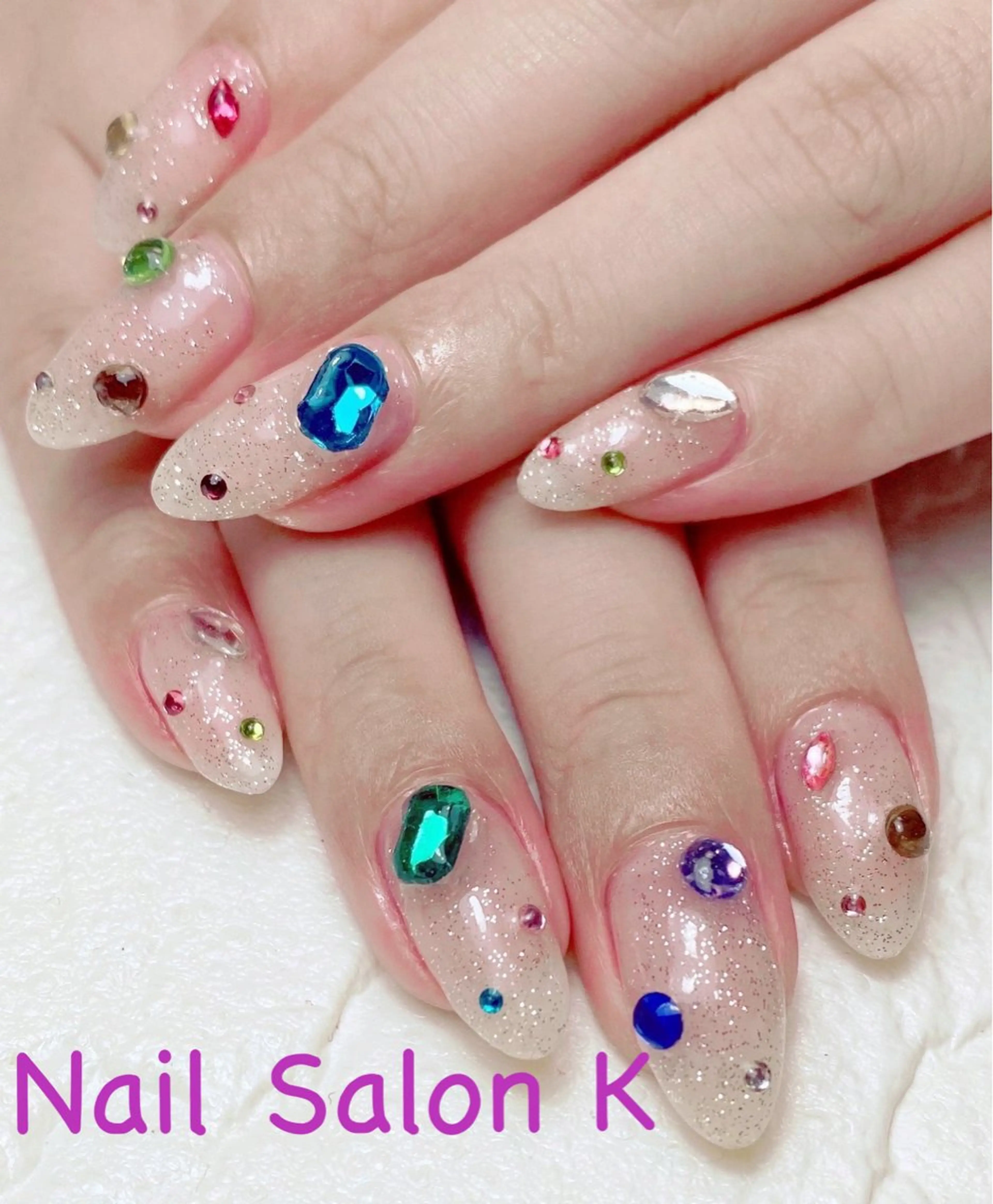 ネイル フラッシュネイル キラキラネイル 持ち込み ストーンネイル ハンドネイル Nail Salon K 🧸美爪育成のネイルデザイン