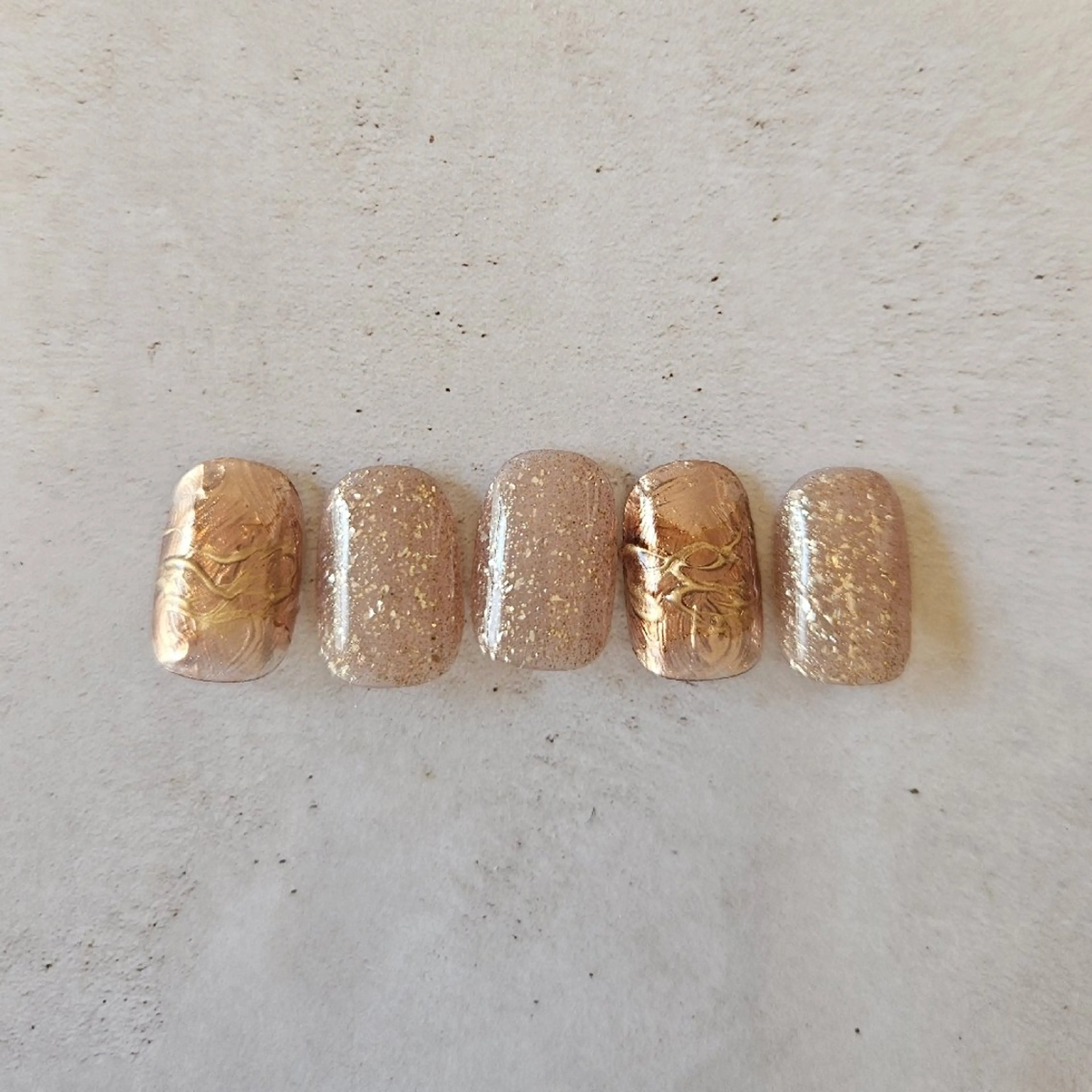 ネイル ジェルネイル キラキラネイル ニュアンスネイル パラジェル 春ネイル ハンドネイル Nailsalon manoのネイルデザイン