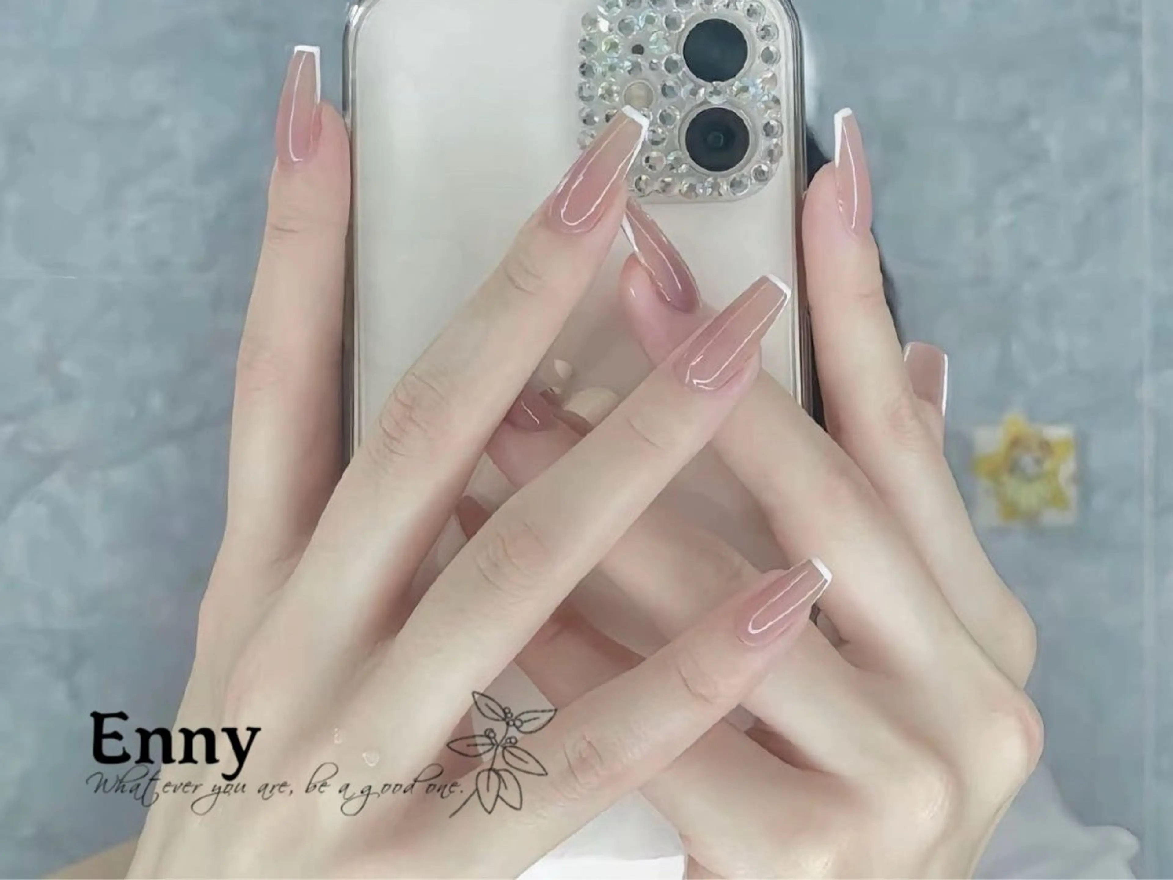 ネイル チークネイル フットネイル フレンチネイル ジェルネイル ガラスフレンチ Lily Ennyのネイルデザイン