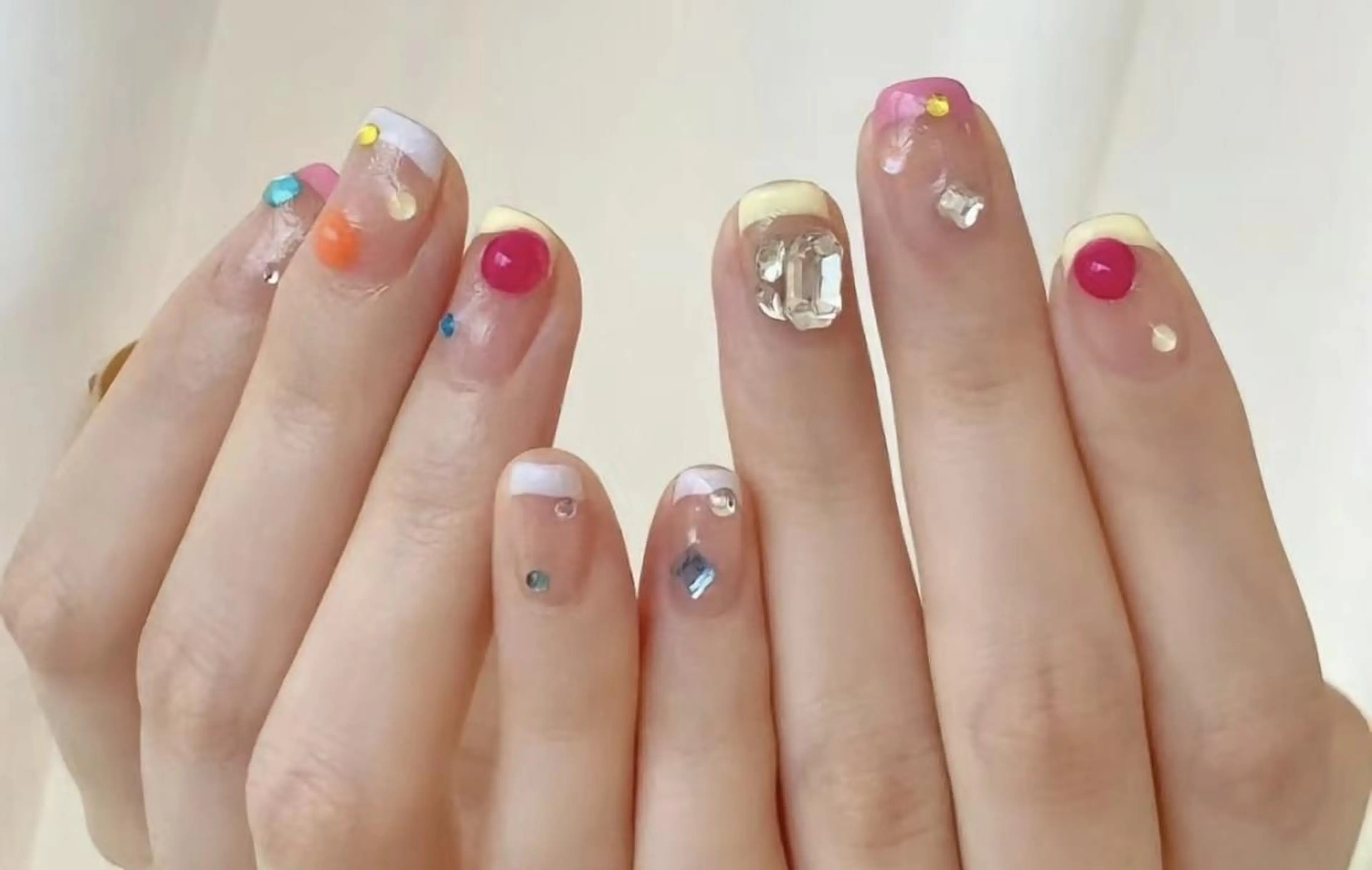 ネイル VIVIAN リサのネイルデザイン