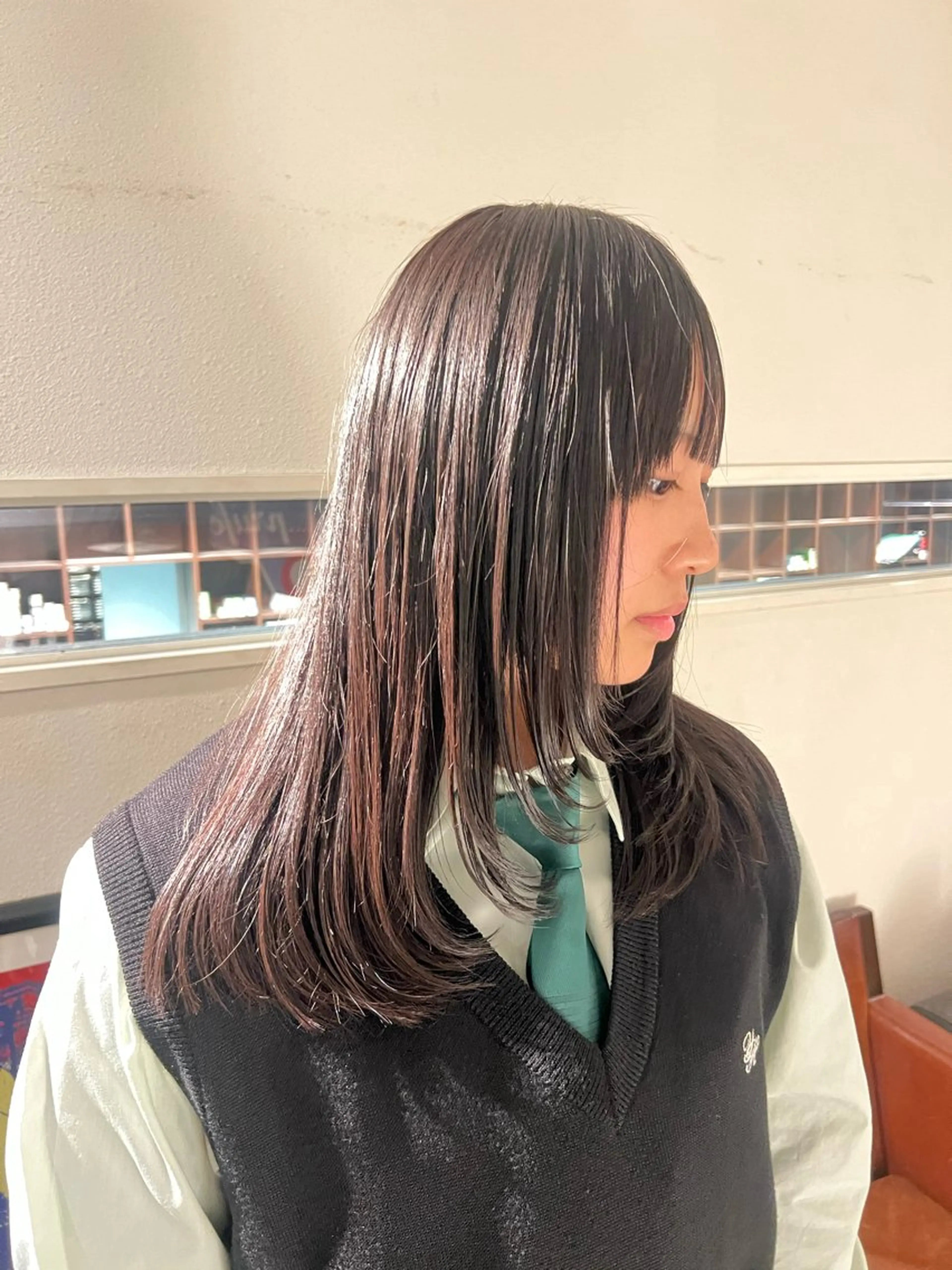 ミディアム 坂本 鈴のヘアスタイル