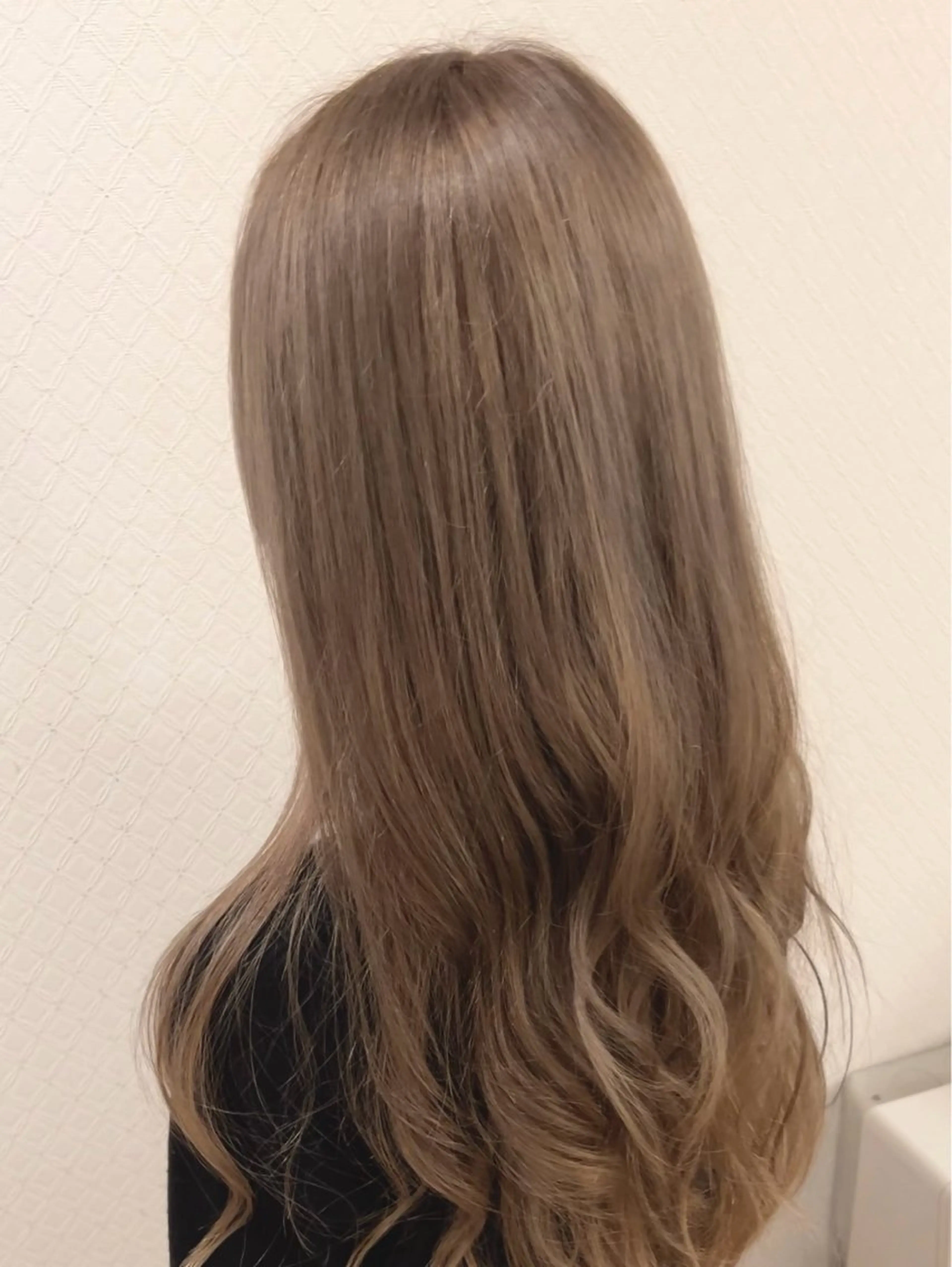 ロング カラー ヘアカラー みるく 千秋城下町店所属・京極 日陽のヘアスタイル