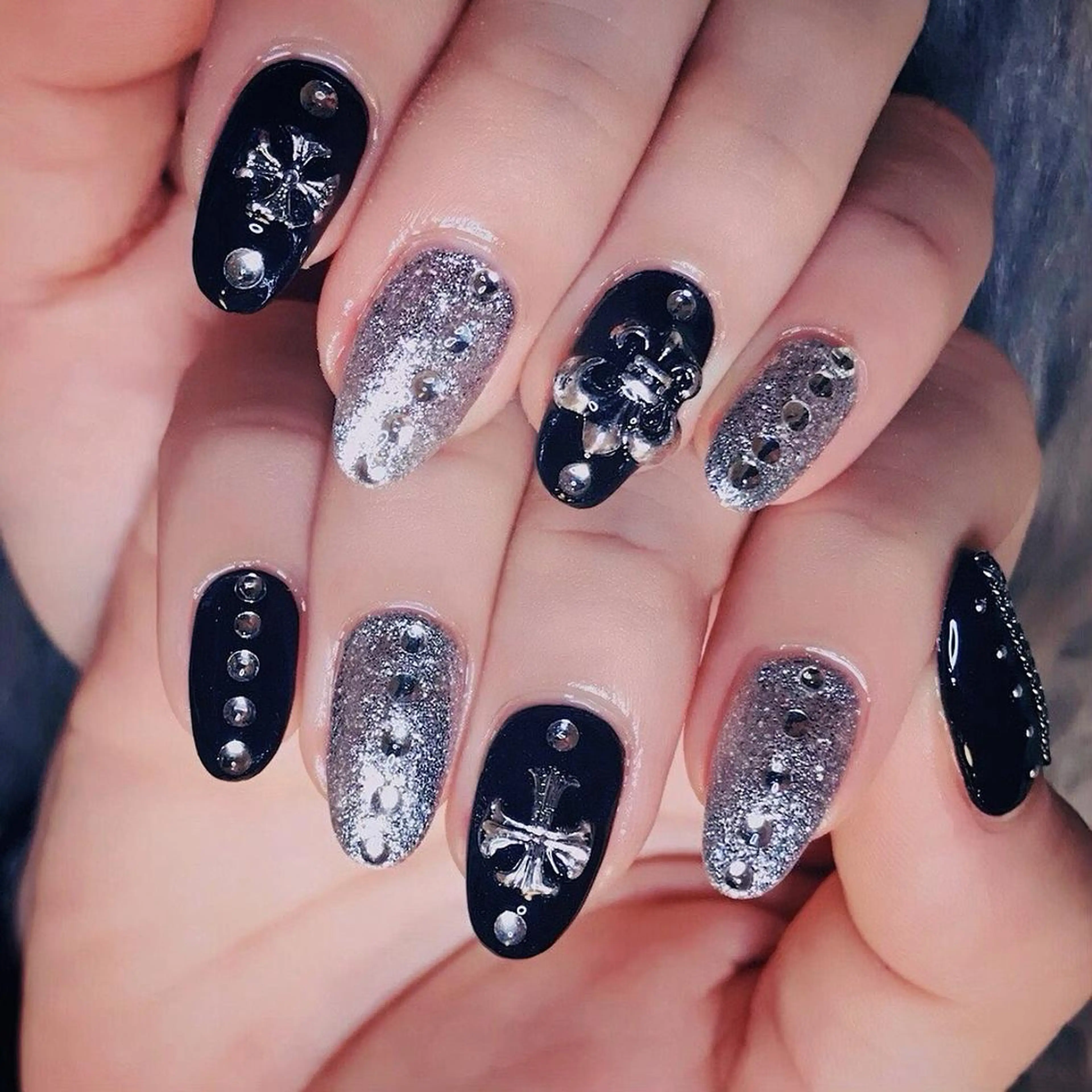 ネイル NOIROUGE所属・NOI ROUGEのネイルデザイン