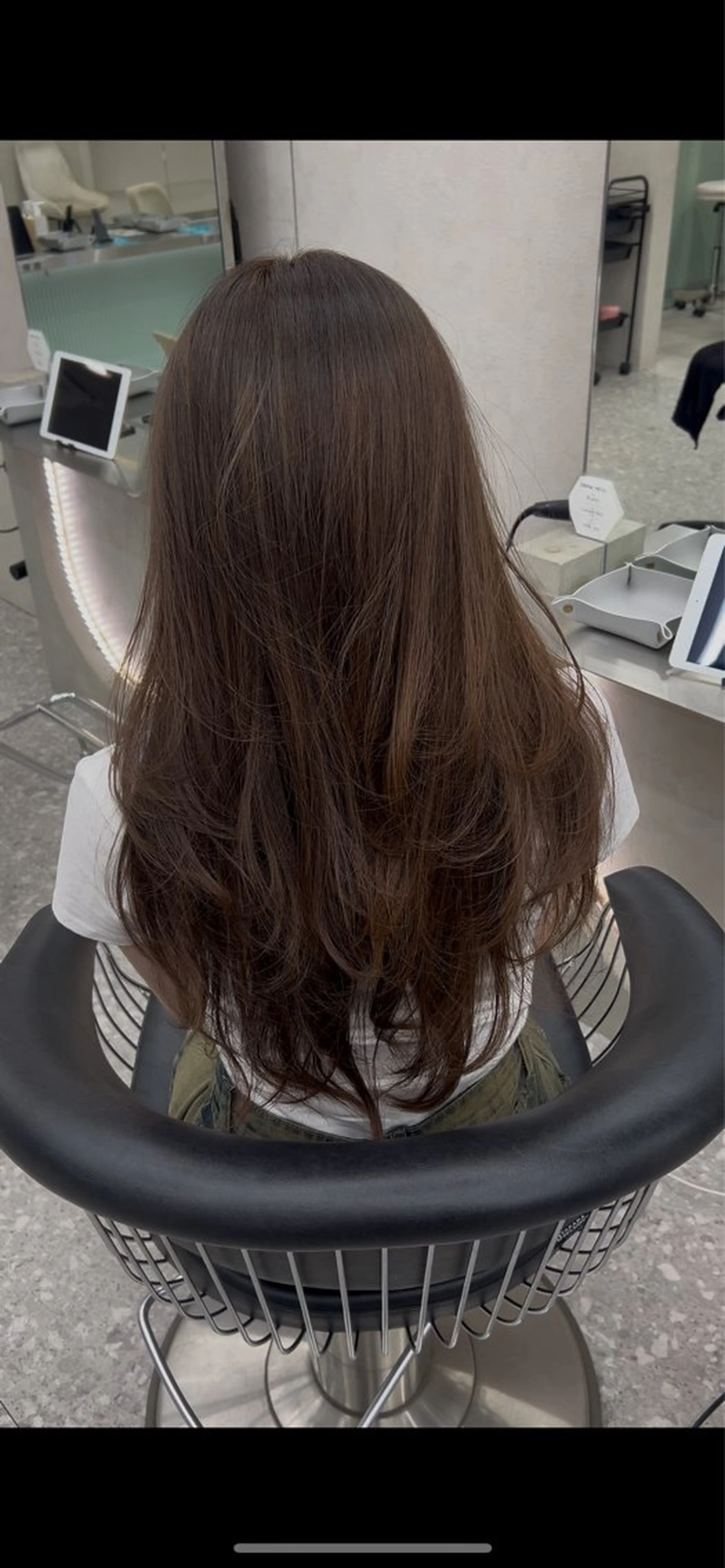 カラー ベージュカラー ブリーチ ダブルカラー ブリーチなしカラー オリーブベージュ ヘアカラー Lond mare所属・あ い か 🎀 レイヤーカットのヘアスタイル