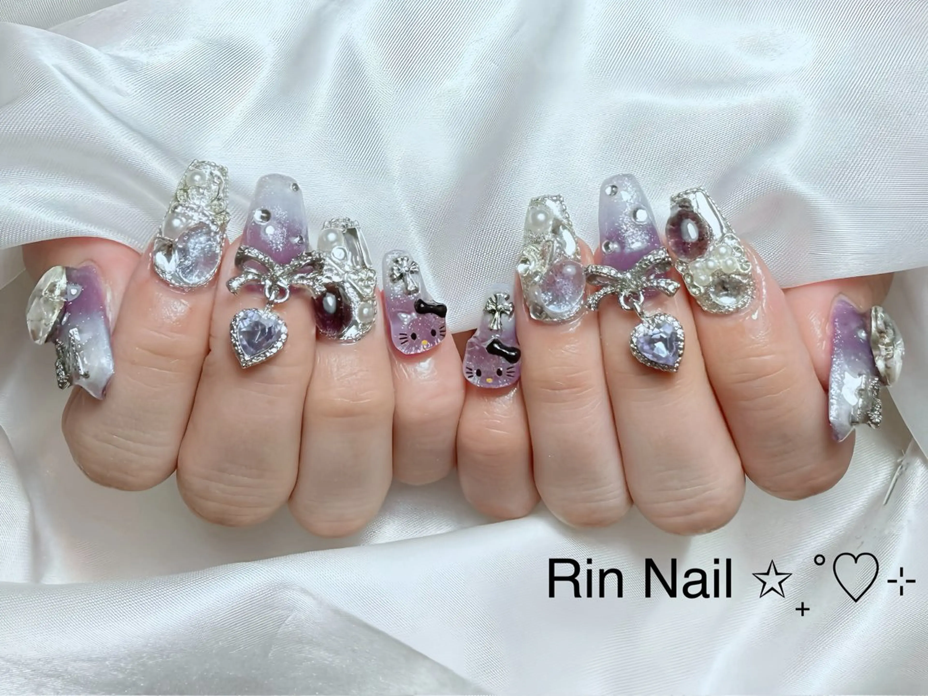ネイル 成人式 ロングネイル ネイルチップ ハンドネイル Rin Nail 新大久保店のネイルデザイン