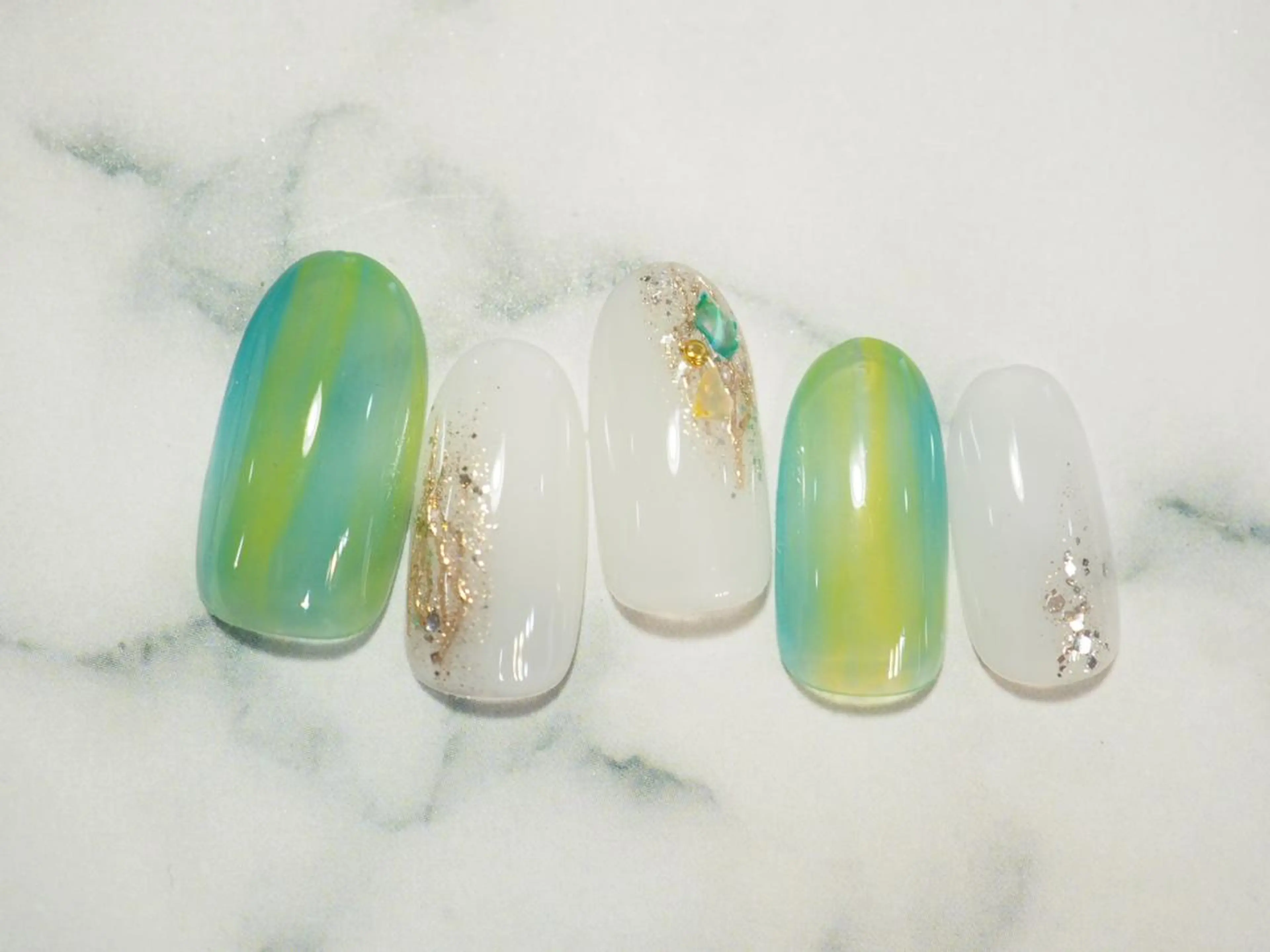 ネイル トップネイリスト Ribbon立川店のネイルデザイン