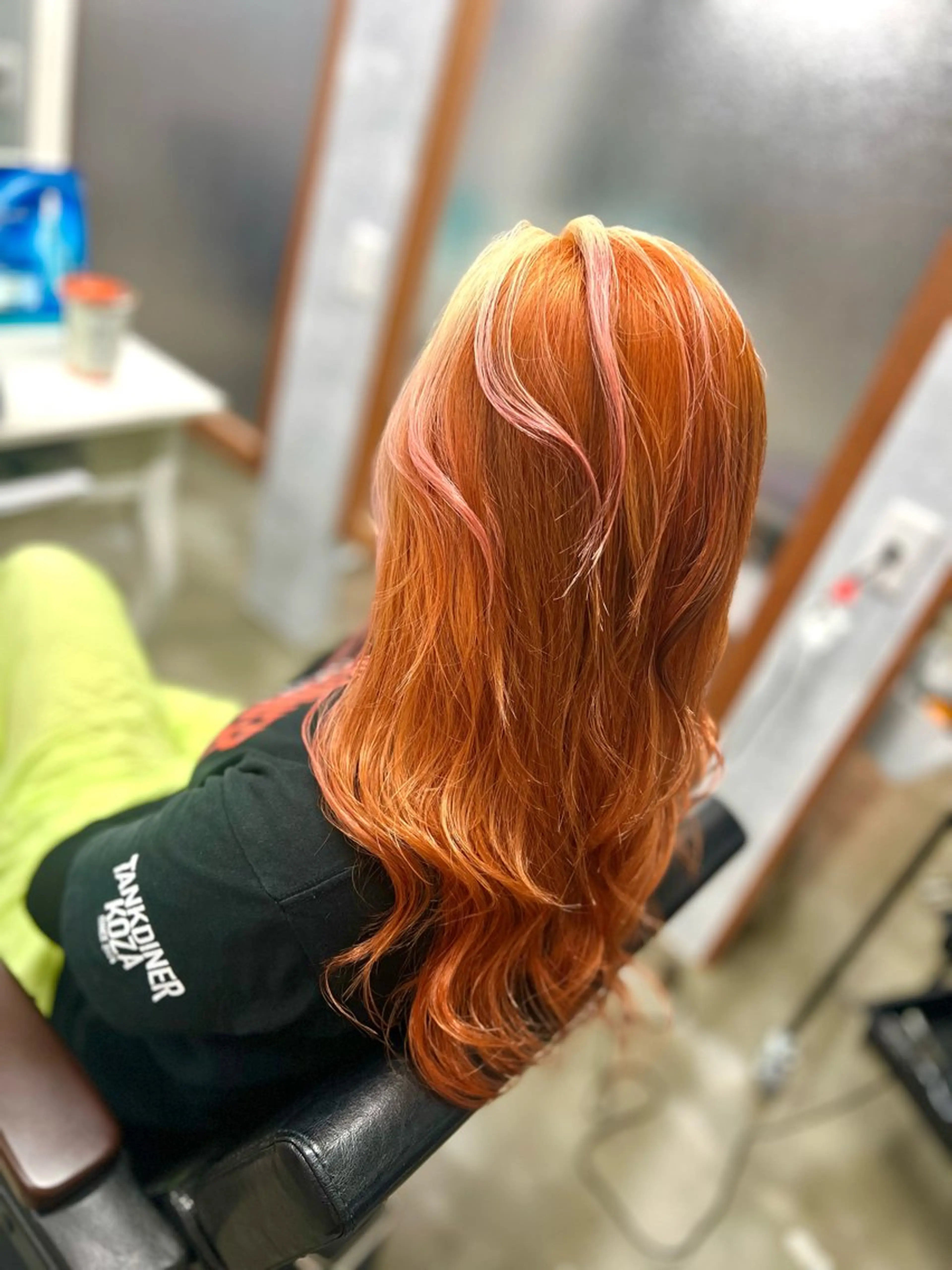 ロング カラー ミストバング ブロンド ダブルカラー  フェイスフレーミング ハイライトカラー ヘアカラー Style Tのヘアスタイル