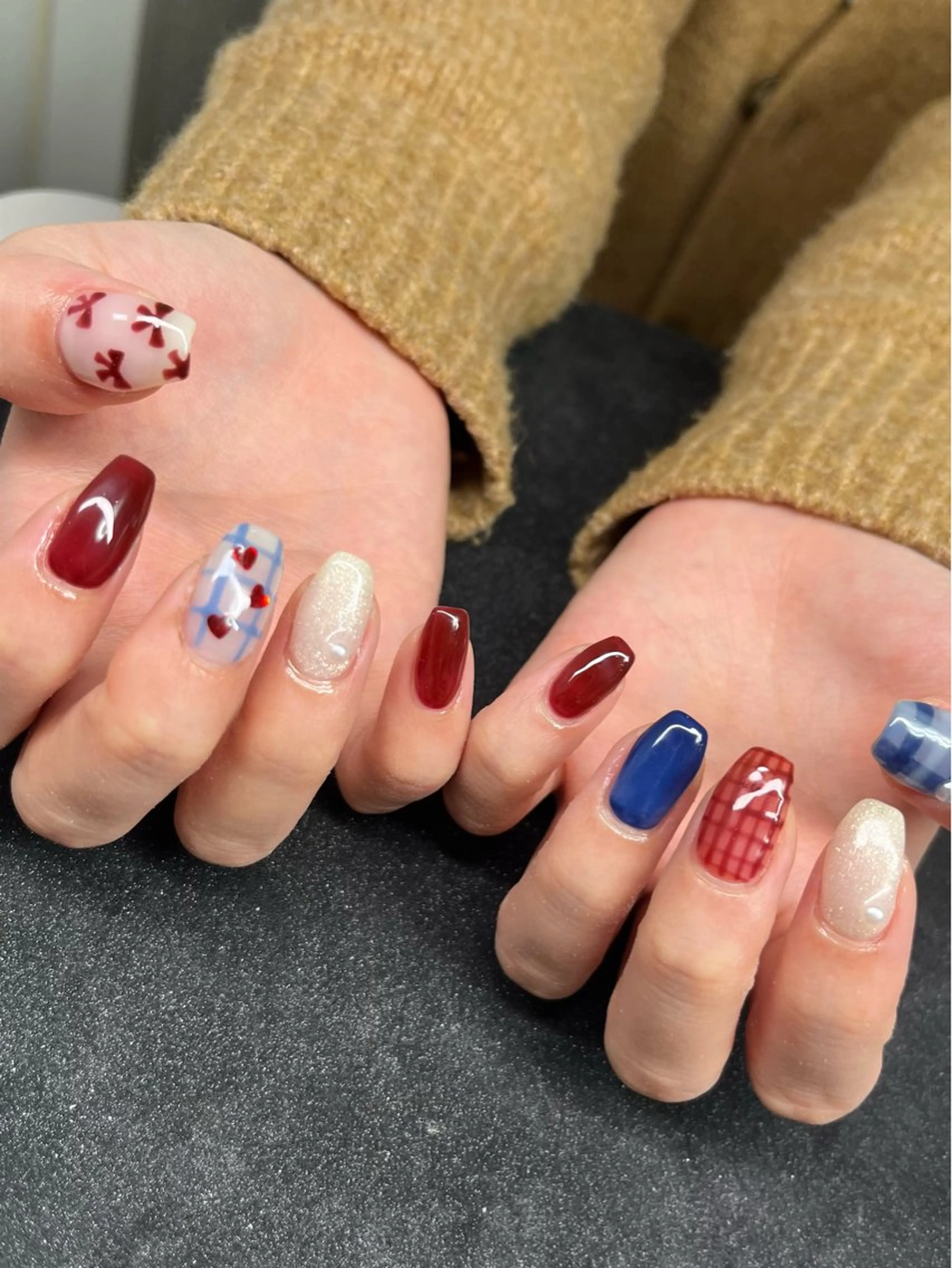 ネイル 持ち込み ハンドネイル Chika .のネイルデザイン