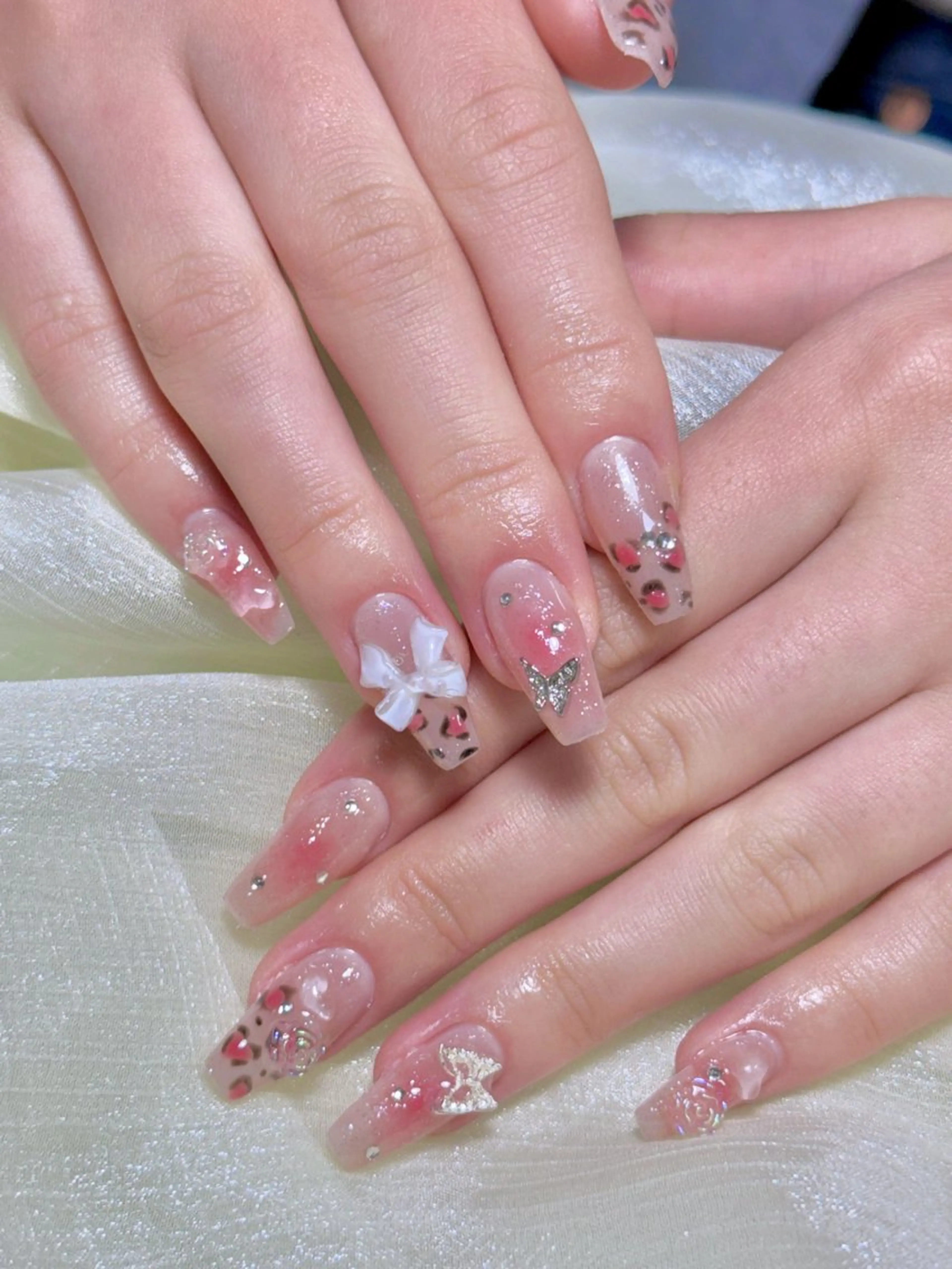 ネイル Rola kira nail salon所属・Rola kira 麗のネイルデザイン