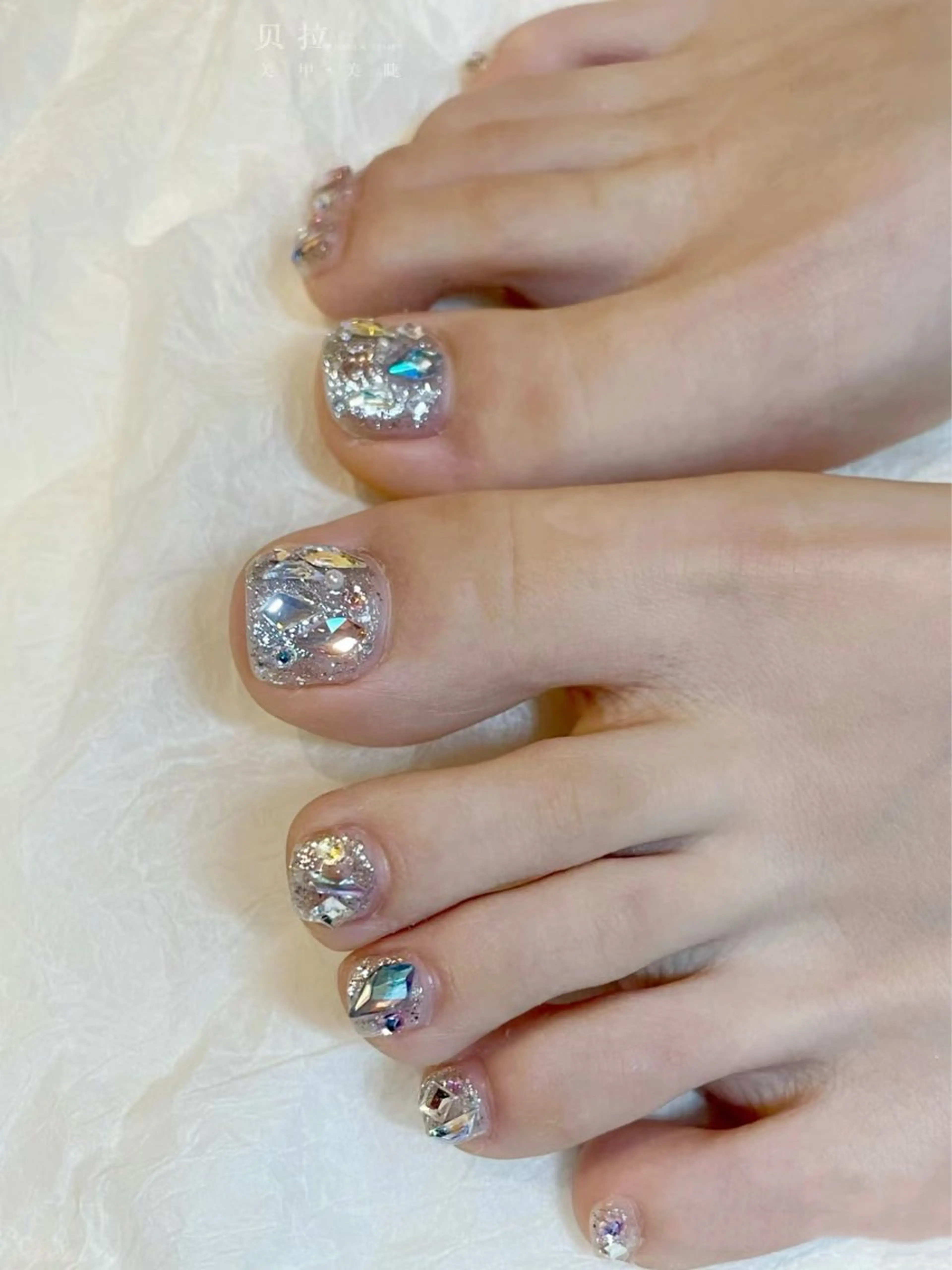 ネイル チークネイル 長さ出し フットネイル フレンチネイル ジェルネイル Niko 星星のネイルデザイン