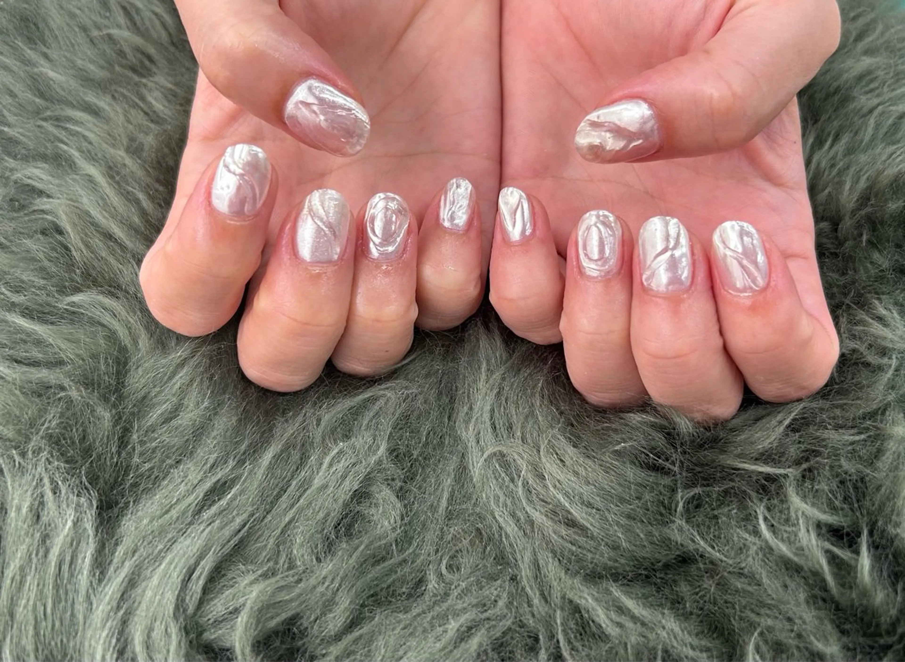 ネイル オーロラネイル ミラーネイル ニュアンスネイル ぷっくりネイル ハンドネイル Nail Salon agré所属・agré ネイルサロン　アグレのネイルデザイン