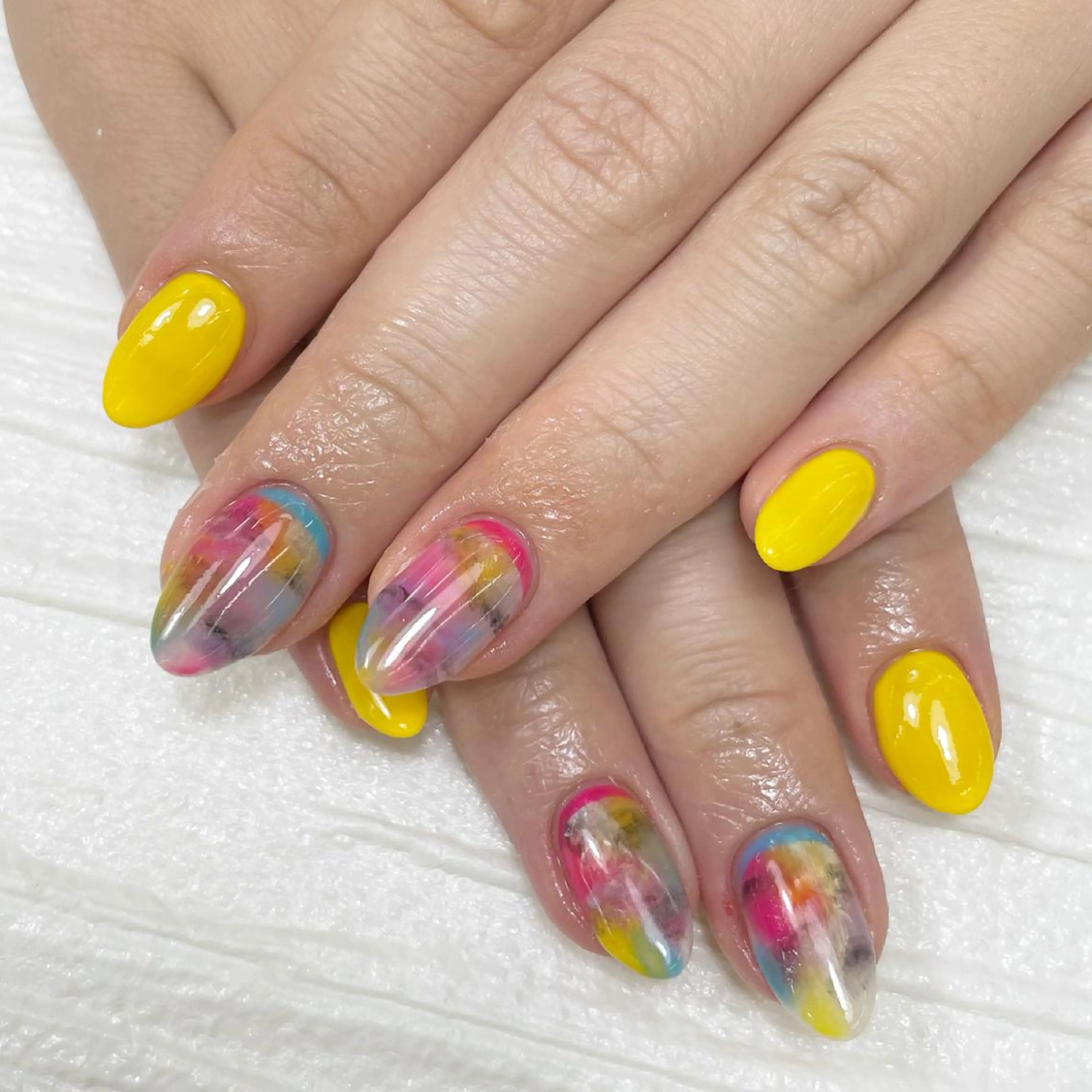 ネイル 夏ネイル 黄色 Nail Blue512所属・Nailist MINORIのネイルデザイン