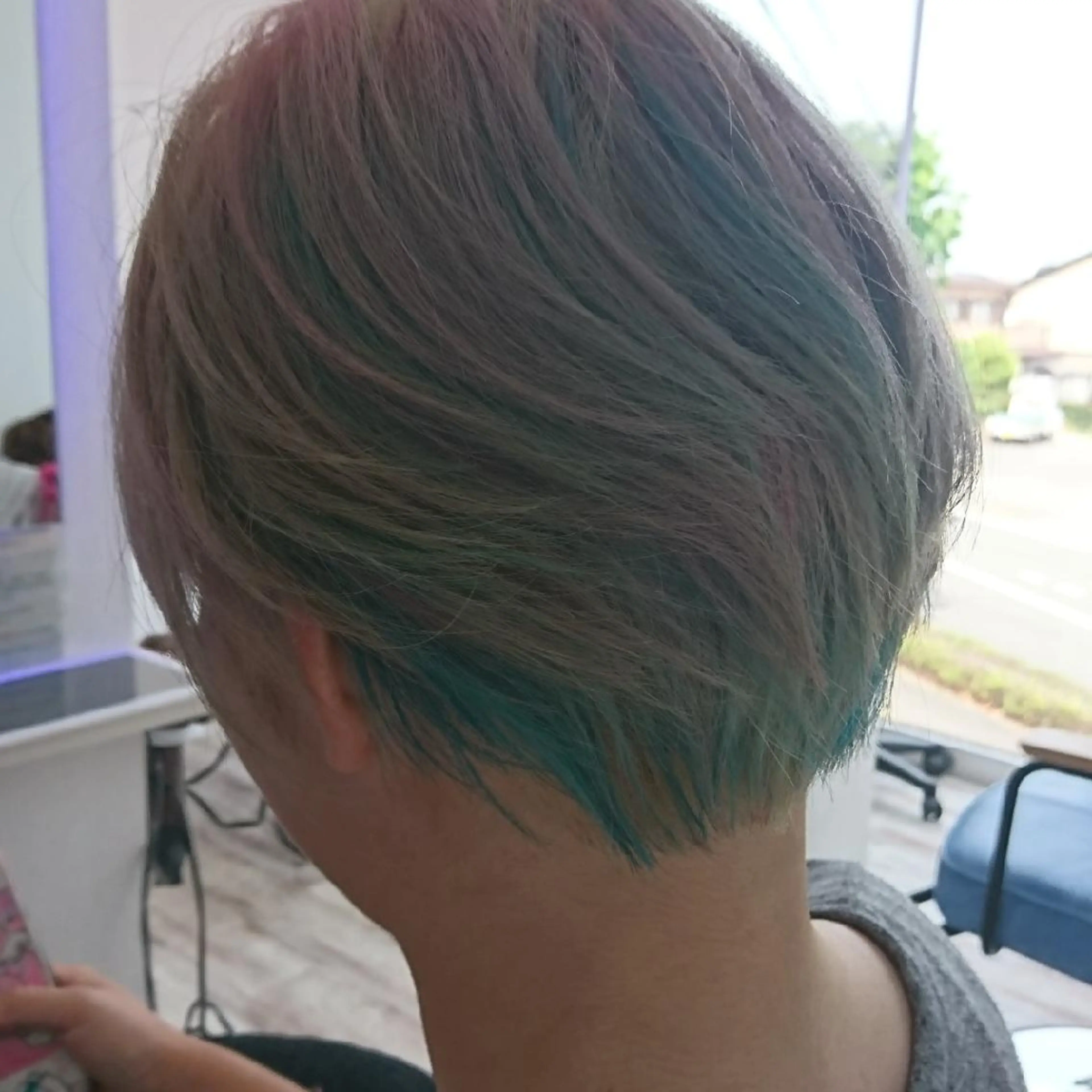 ショート カラー ボブ 中嶌 健一のヘアスタイル