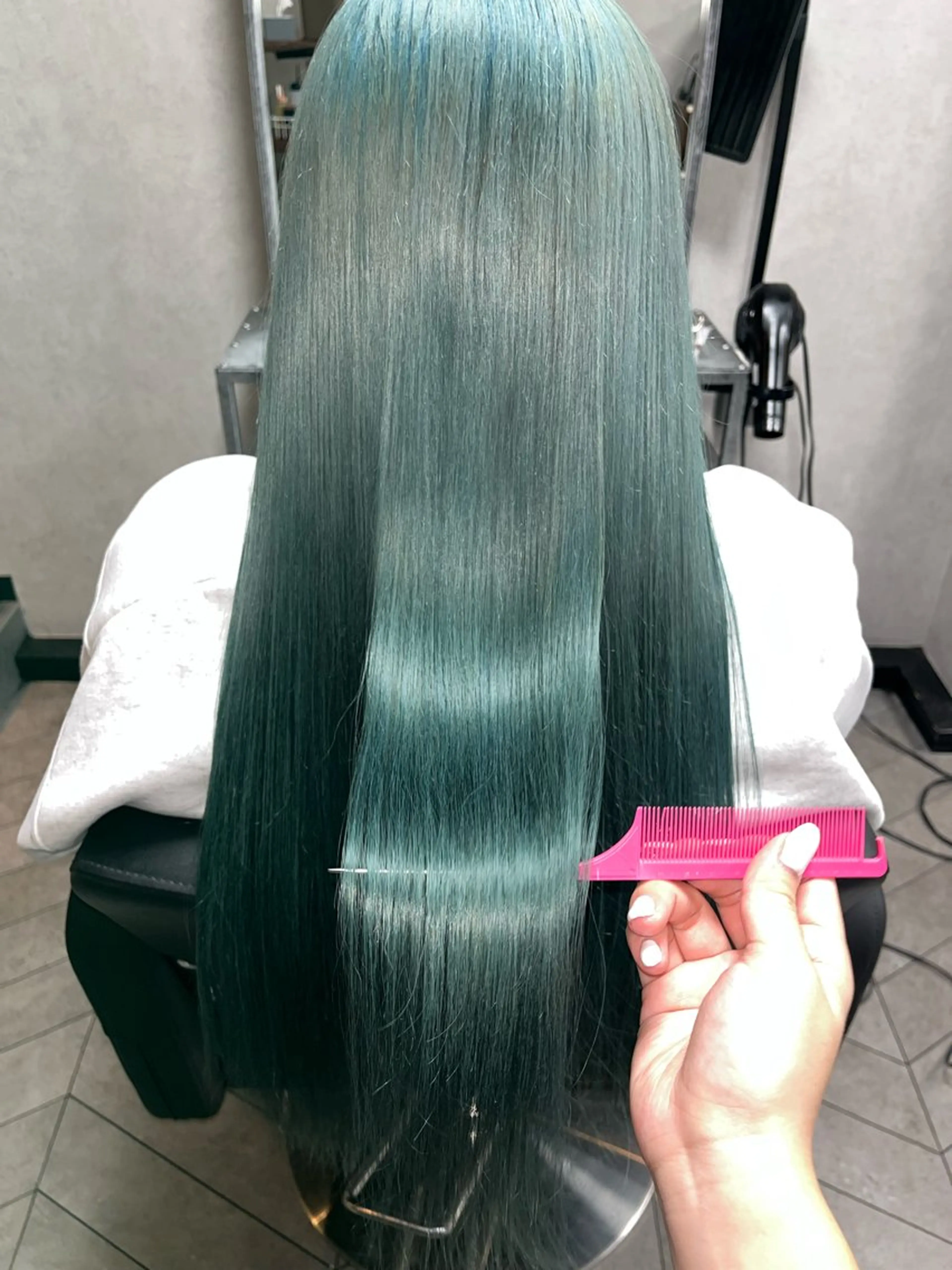 ロング カラー トリートメント est MIRAIのヘアスタイル