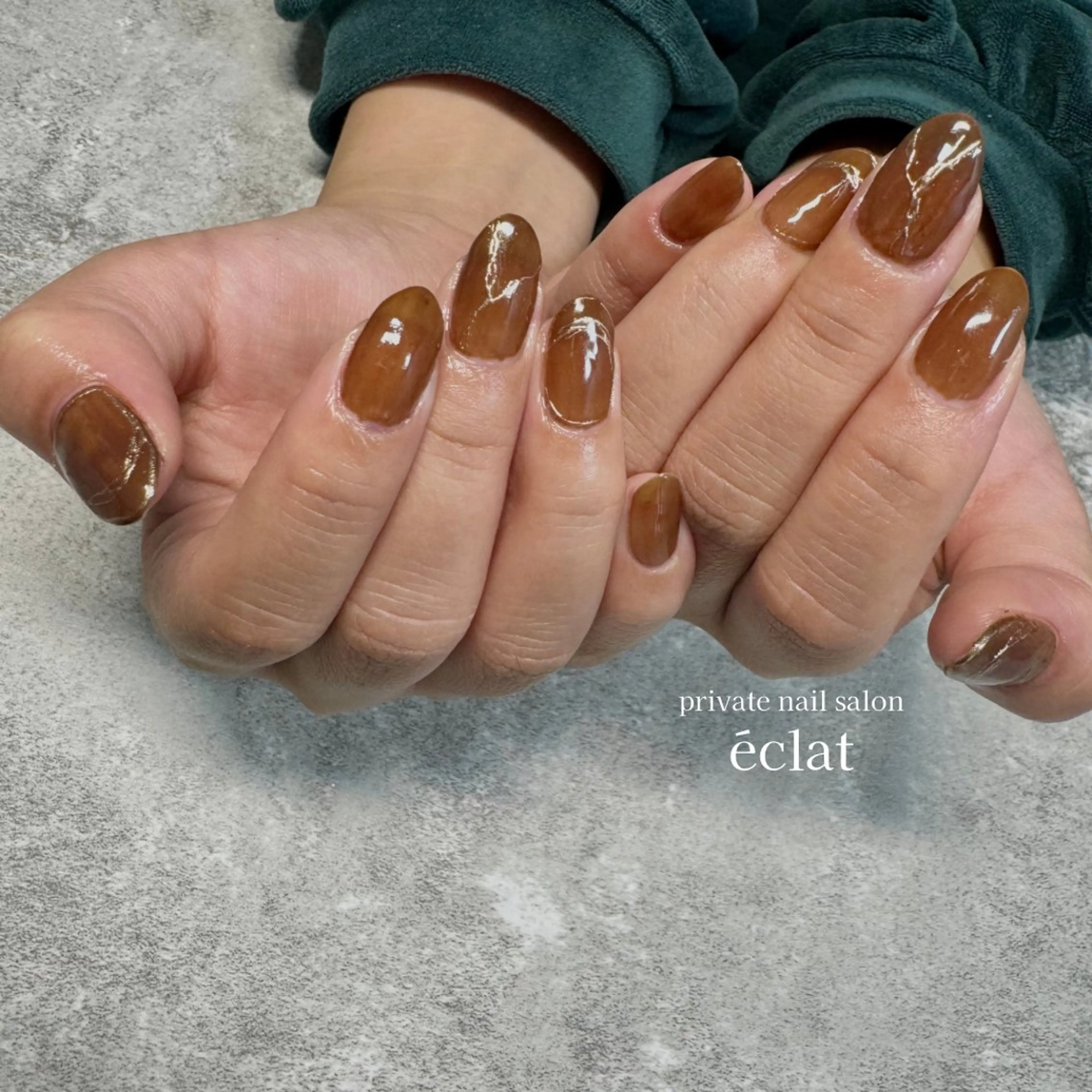 ネイル ブラウン ニュアンスネイル nailsalon éclatのネイルデザイン