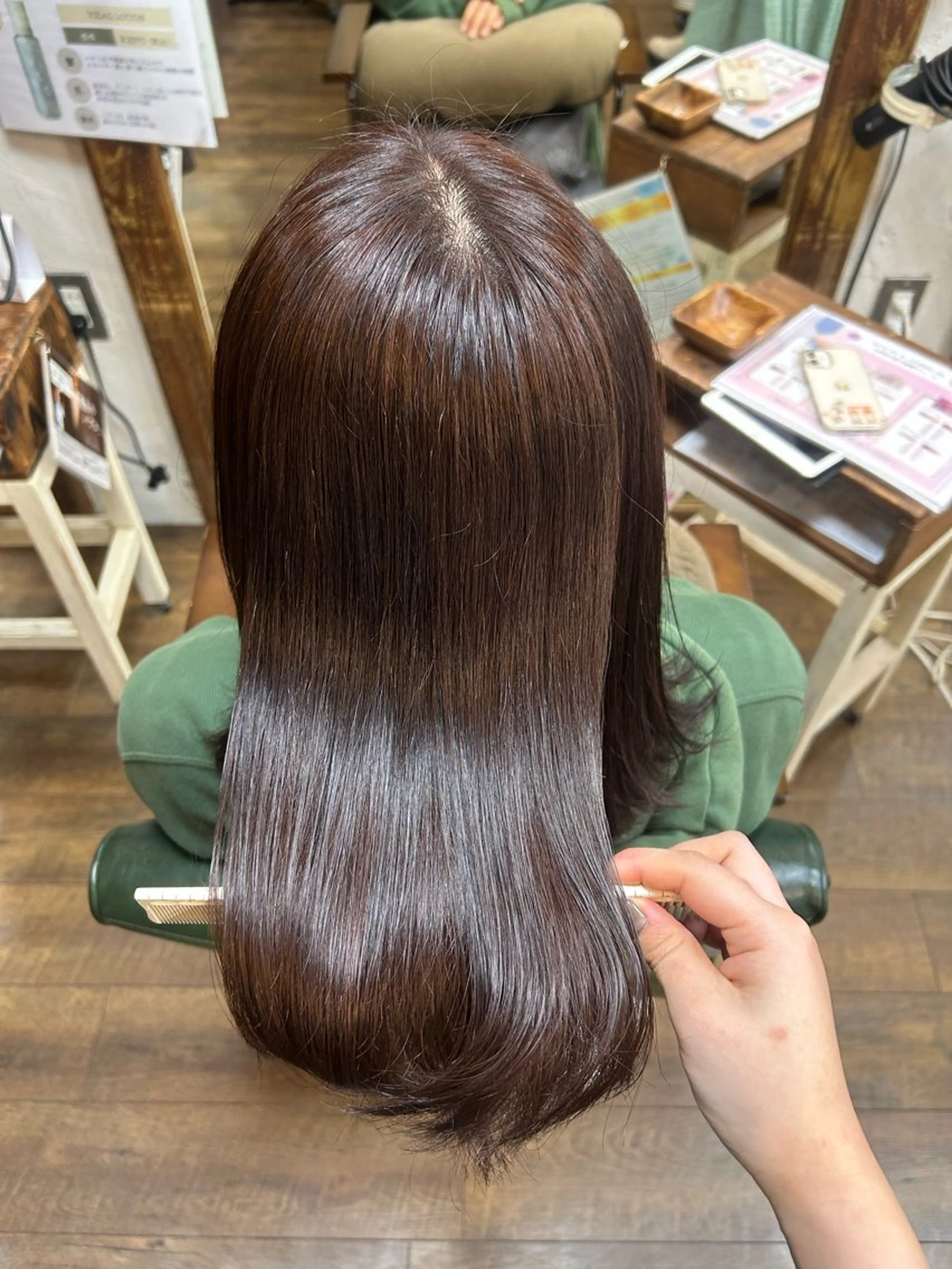ミディアム カラー ブラウンカラー ピンクカラー ピンクブラウン ヘアカラー 徳 永のヘアスタイル