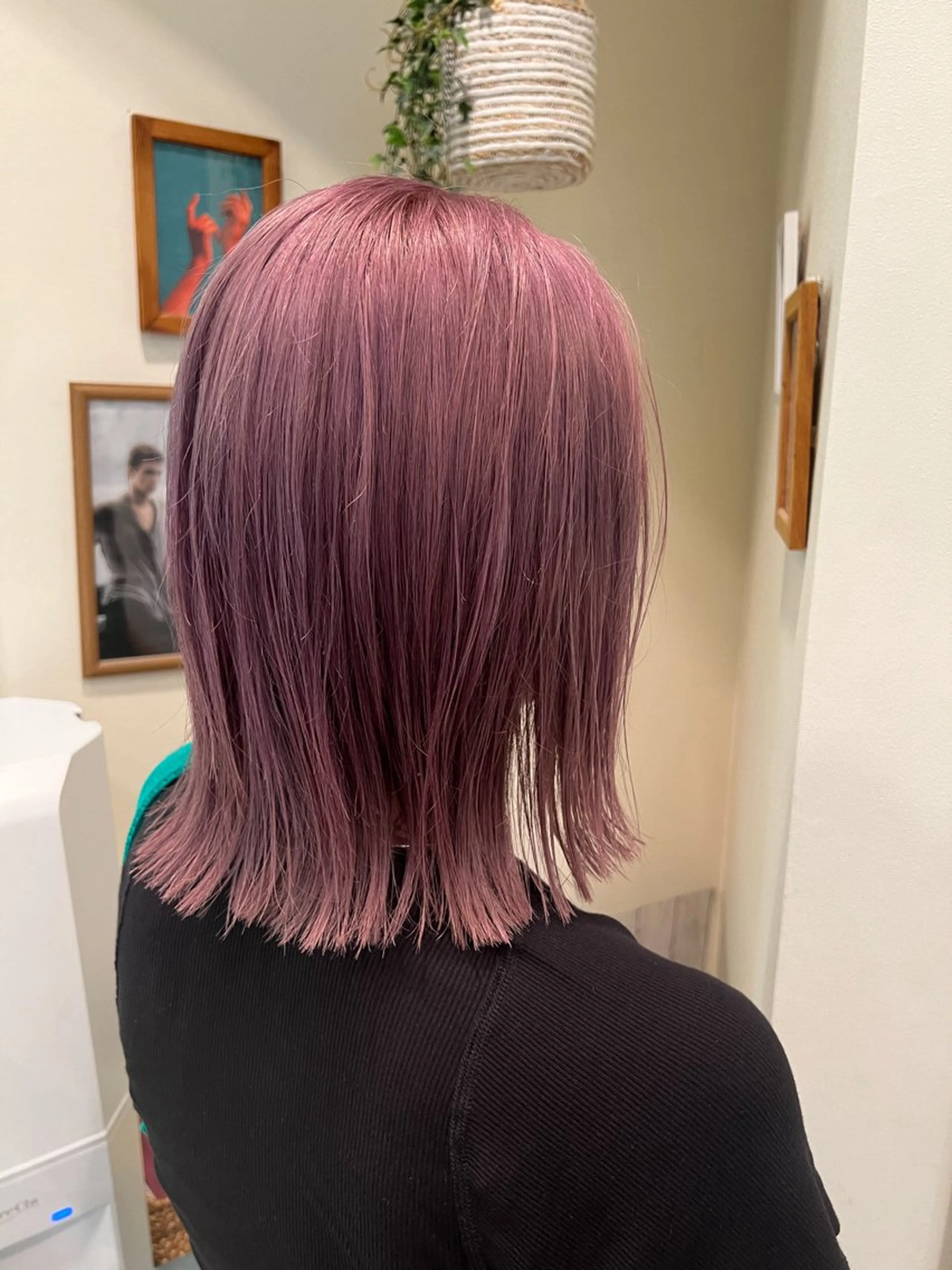 ミディアム カラー ブリーチ ピンクカラー カット ヘアカラー 顔周りレイヤー カット❄️石川瑠青のヘアスタイル