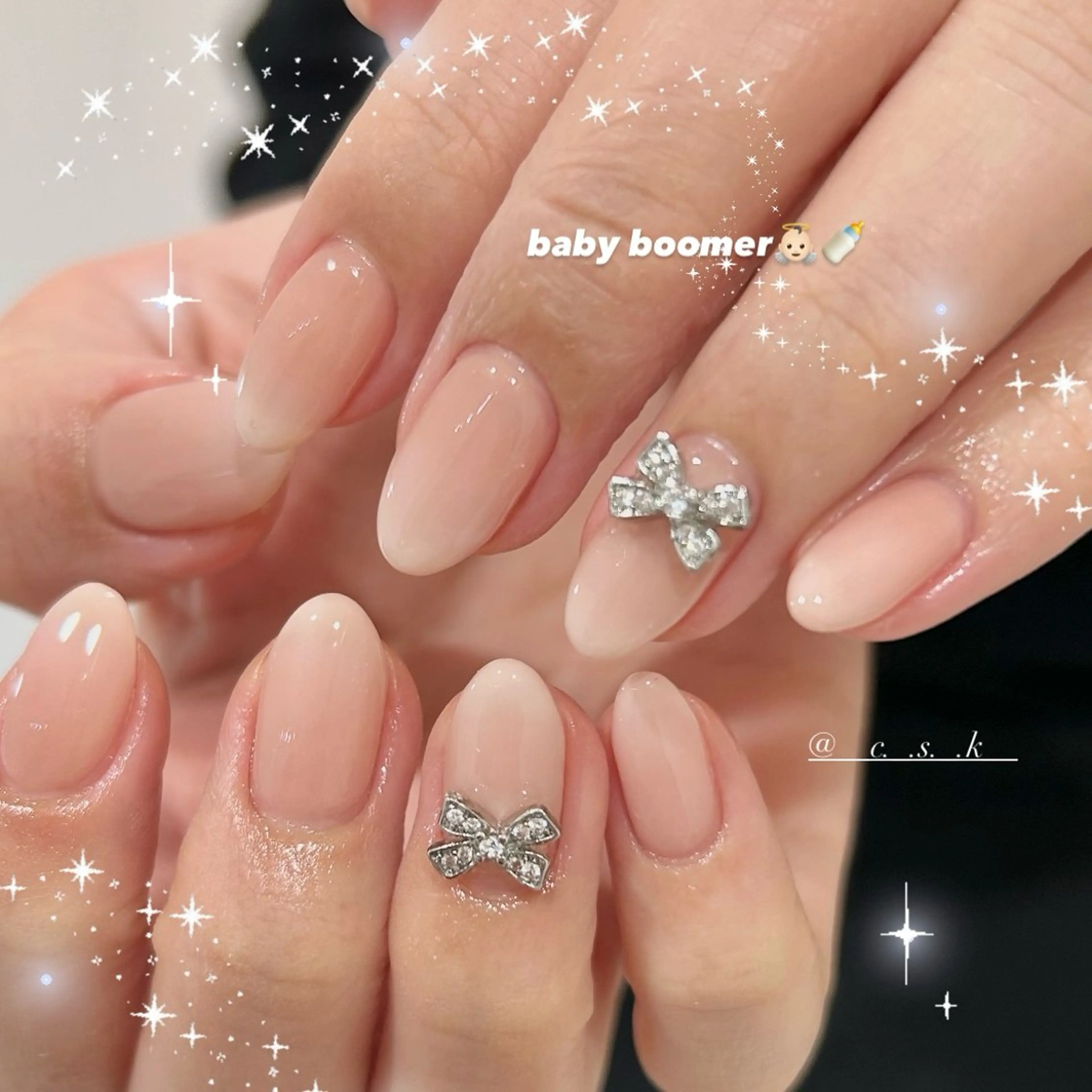 ネイル リボン ストーンネイル ハンドネイル 🎀チーク/ちゅるん 🫧chisa🎀のネイルデザイン