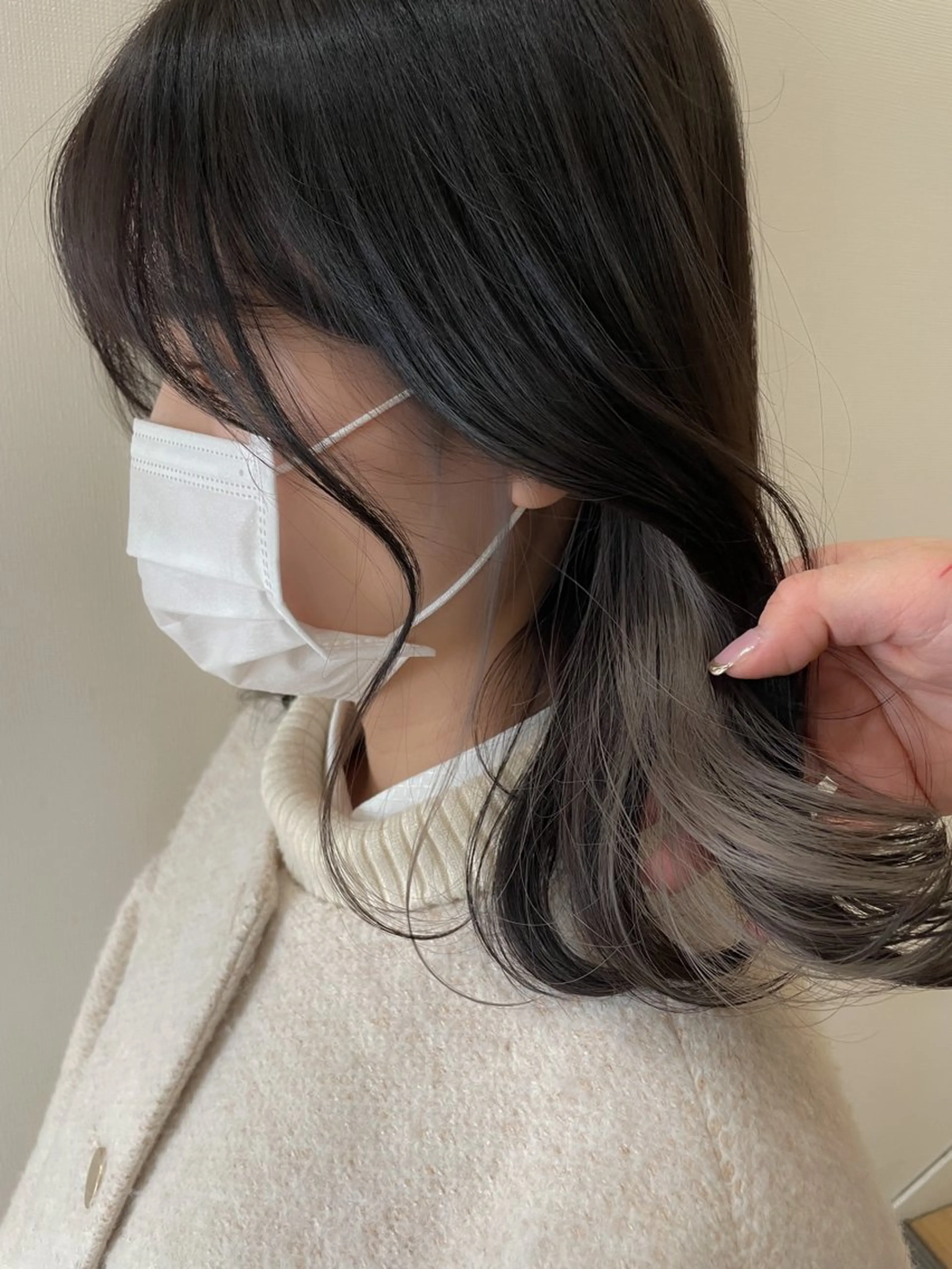 カラー 市吉 杏奈のヘアスタイル