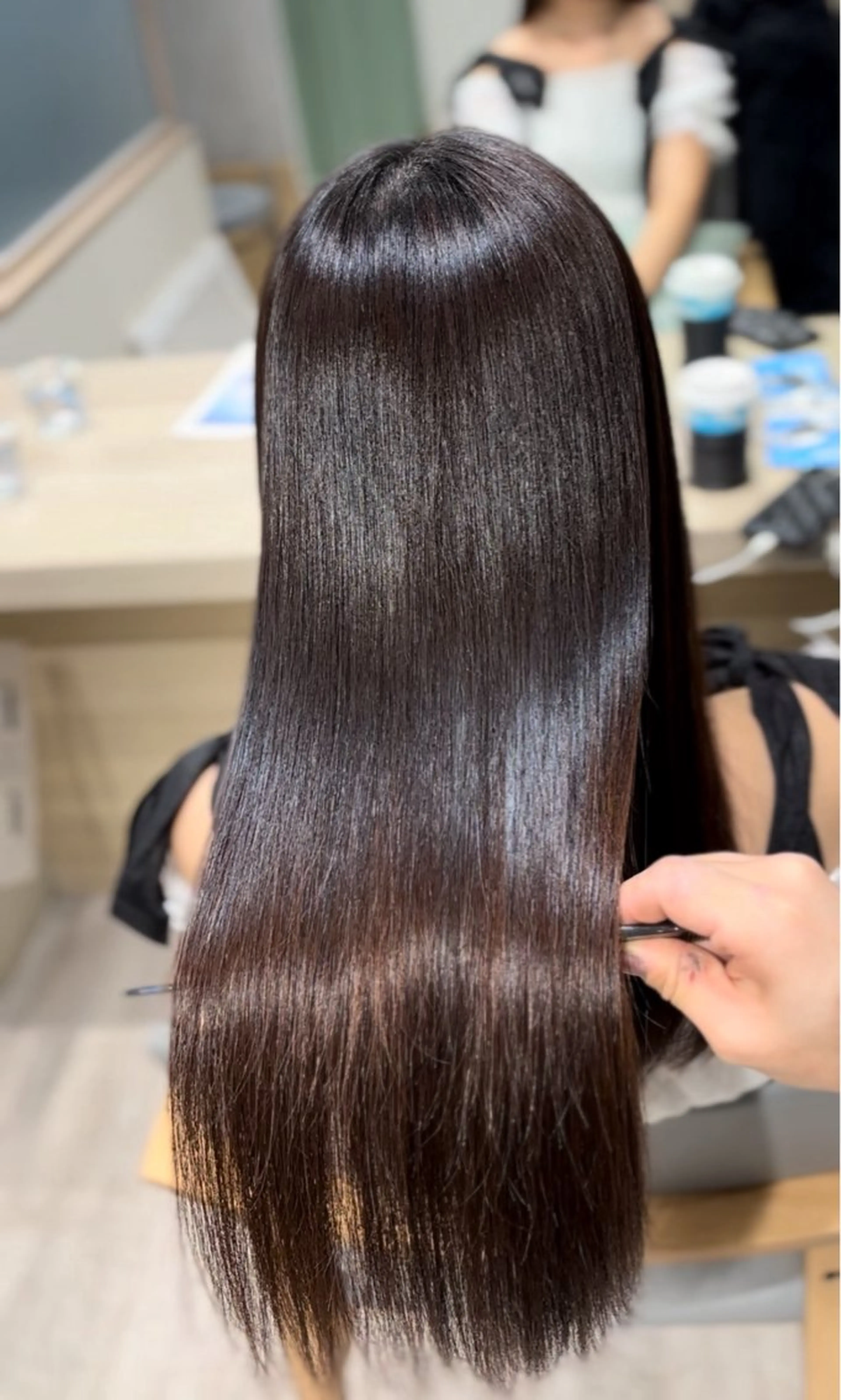 セミロング 髪質改善/縮毛矯正/ クロサカ ユウナのヘアスタイル